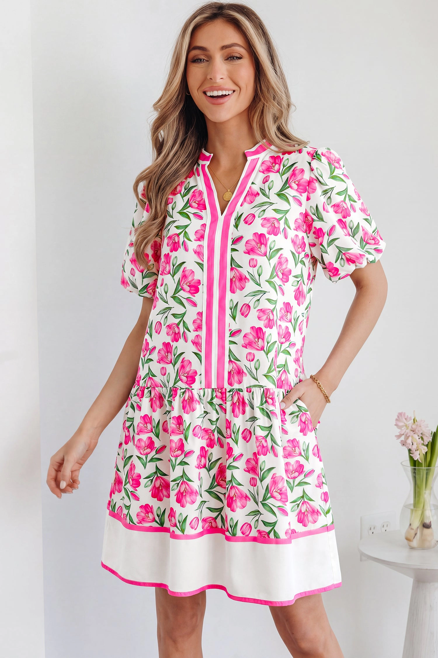 Threaded Pear Womens Aliya Block Trim Short Dress - Floral V-Neck Puff Sleeve Mini