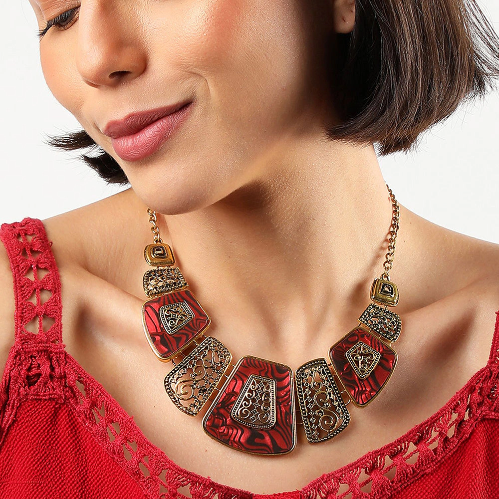SOHI Women's Red Gold Plated Statement Necklace