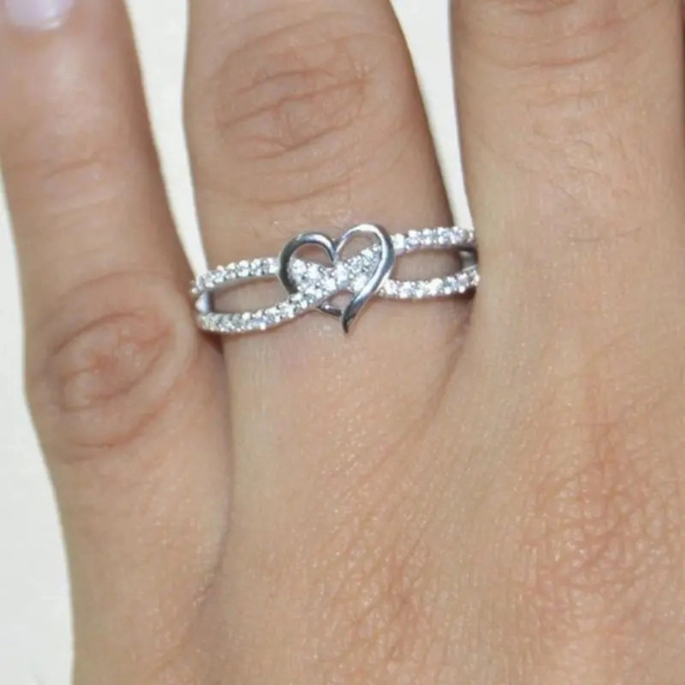 Women's Infinity Heart Twist Ring Pave Cubic Zirconia Promise