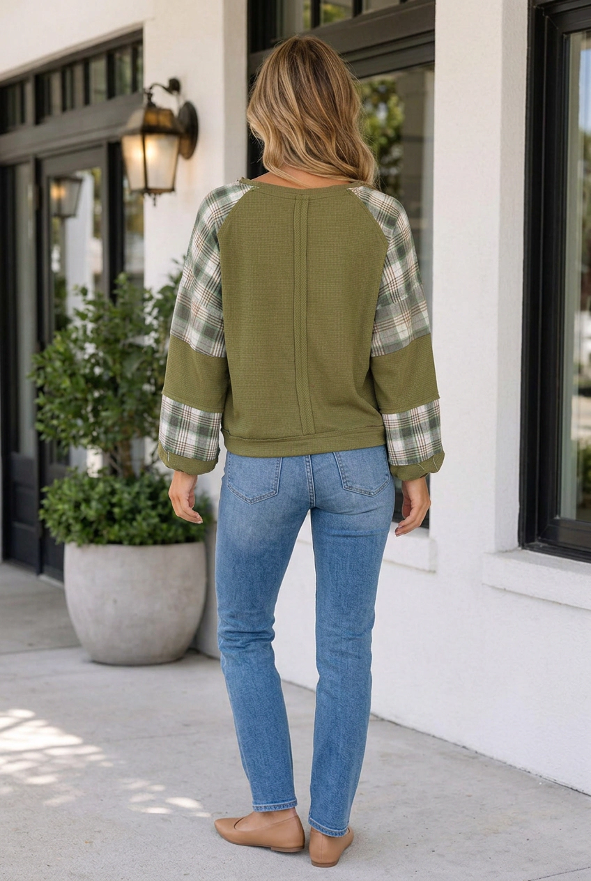 Threaded Pear Women's Bailee Seam Bubble Sleeve Top