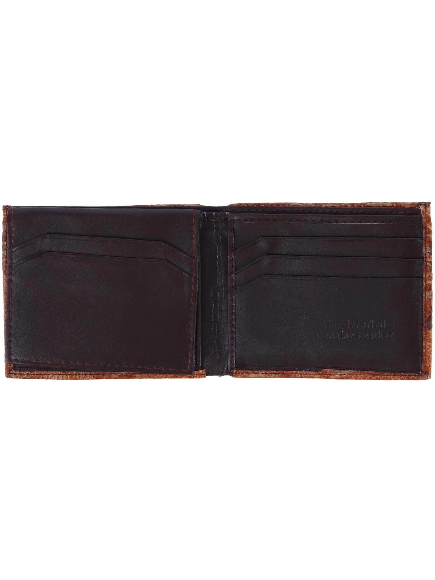 CTM® Men's Alligator Print Bifold Wallet