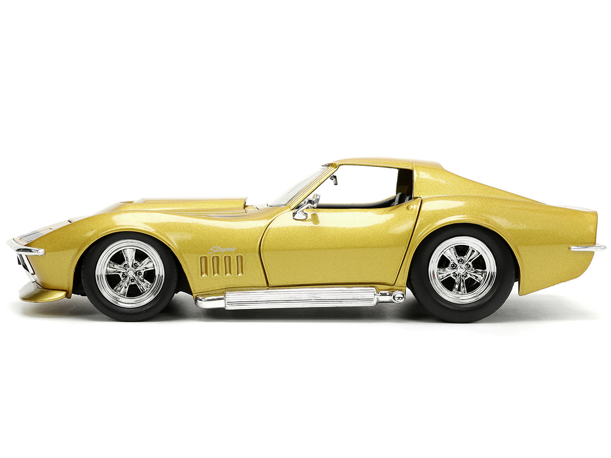 Jada 1969 Chevrolet Corvette Stingray ZL-1 Gold Metallic with Black Stripe "Bigtime Muscle" Series 1/24