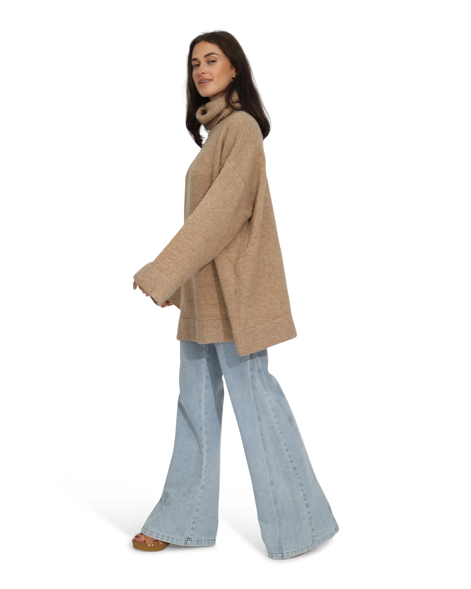 Belle & Bloom Womens Cuddle Me Oversized Tunic Sweater