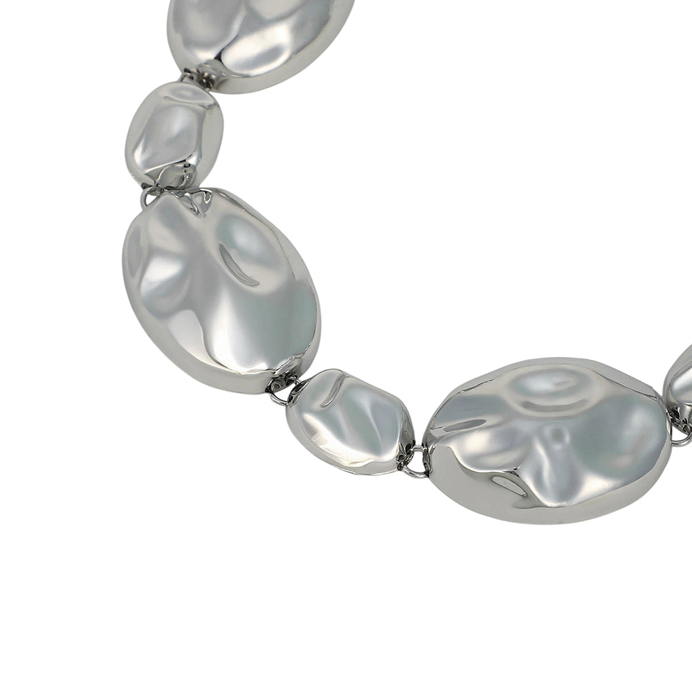 SOHI Women's The Chunky Dented-Pierre Collar Necklace - Chrome Silver
