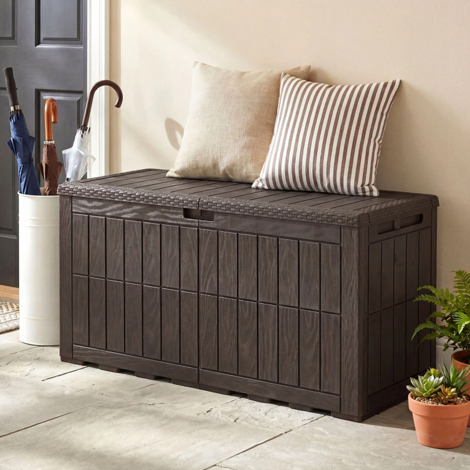 SUGIFT Waterproof Lockable Outdoor Deck Box 100-Gallon Storage 310-lb Seating Capacity Dark Brown
