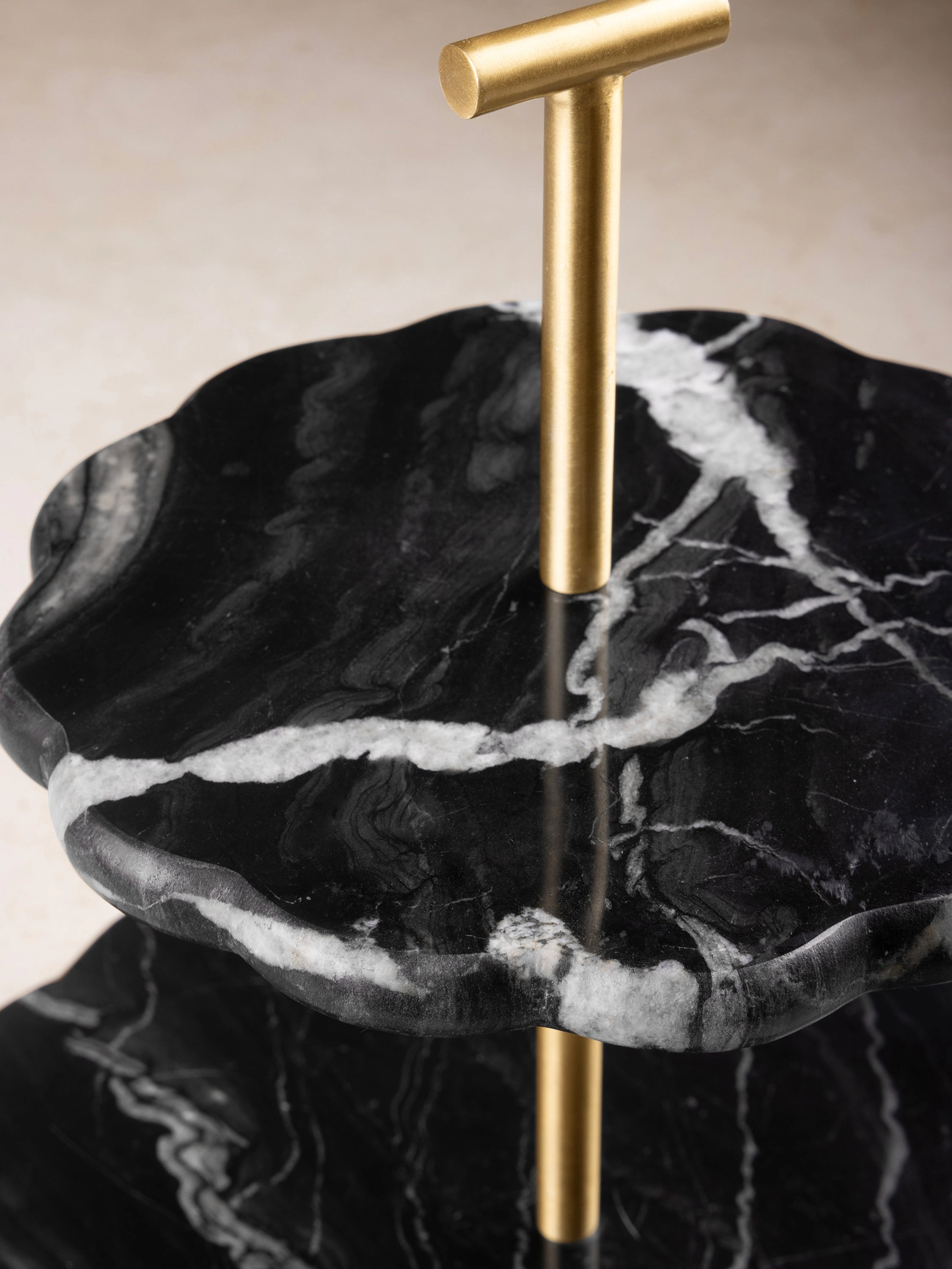 GAURI KOHLI Concorde Black Marble Two-Tier Stand