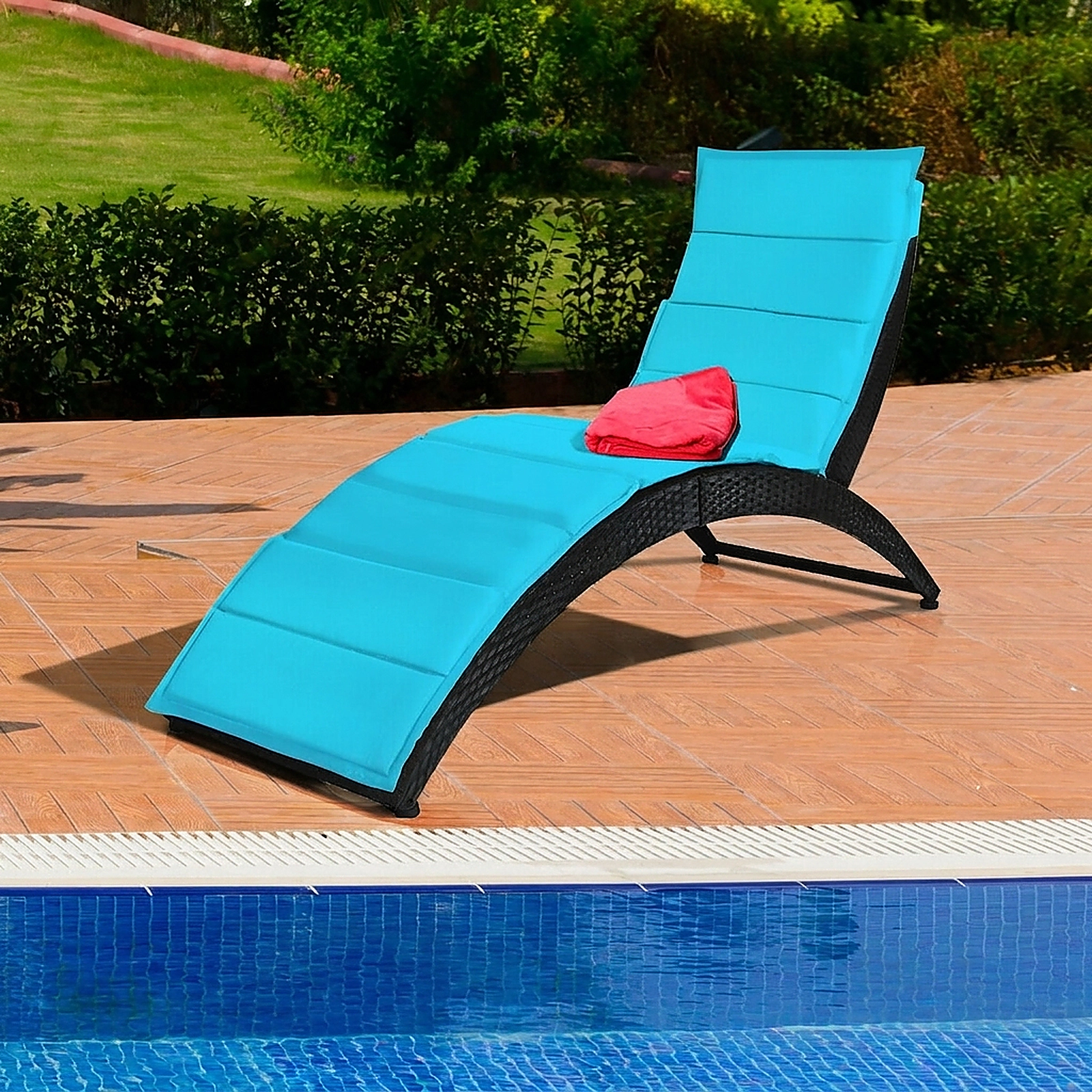 SUGIFT Folding PE Rattan Patio Portable Lounge Chair Chaise with Cushion 400-Lb Capacity 64-in Frame Turquoise