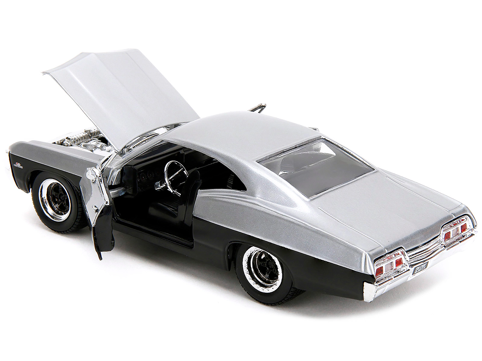 Jada 1967 Chevrolet Impala Ss Silver Metallic And Black "Bigtime Muscle" Series 1/24 Diecast Model Car By Jada