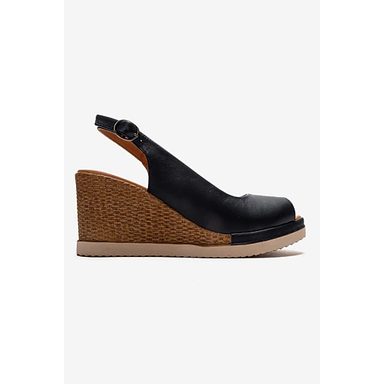 Forever & Always Womens Helina Leather Wedge Sandals