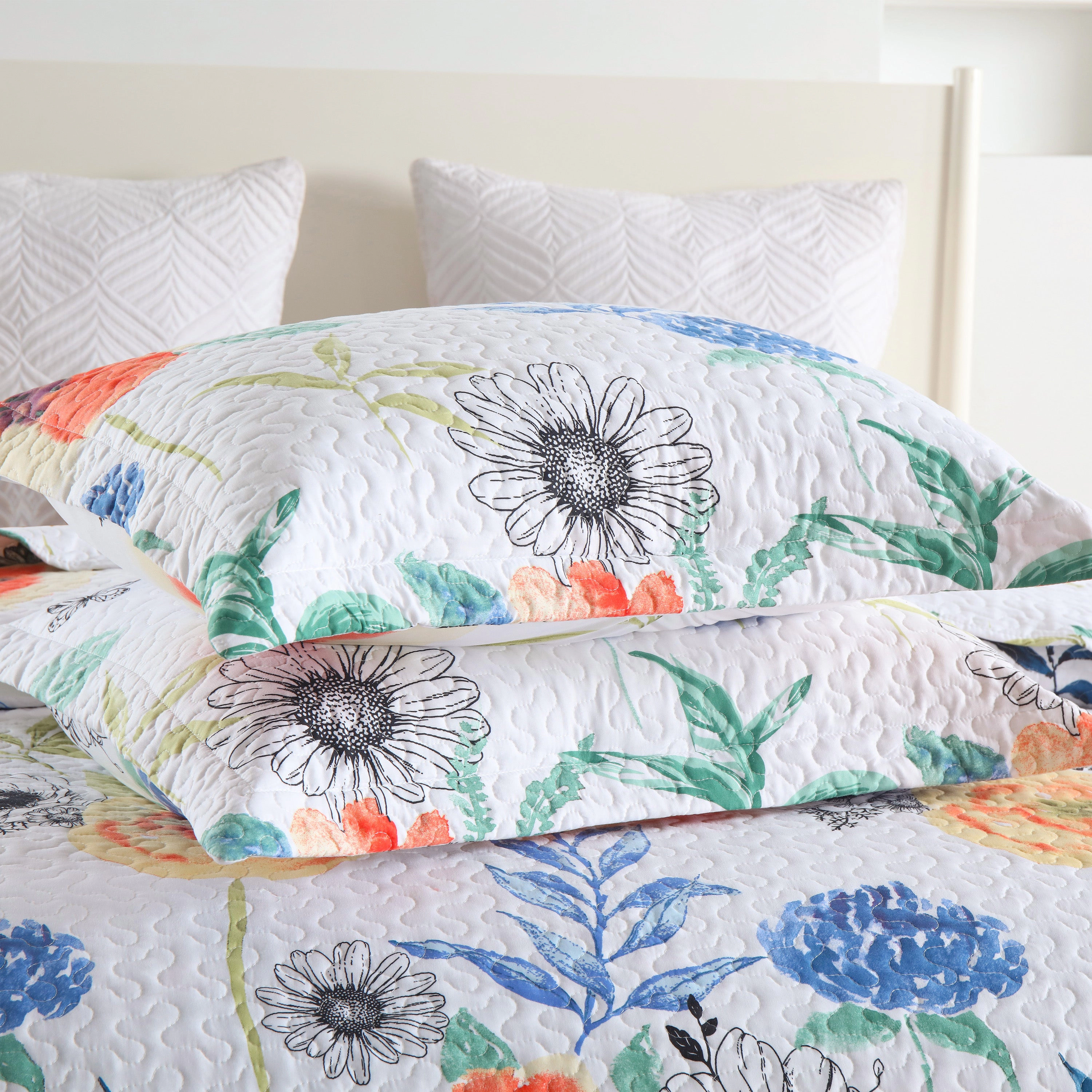 MarCielo 3 Piece Printed Floral Lightweight Quilt Bedspread Set