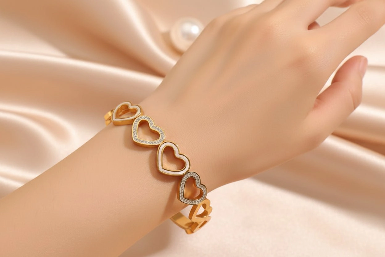 DressAtR Women's Heart 18K Gold Plated Bangle Bracelet