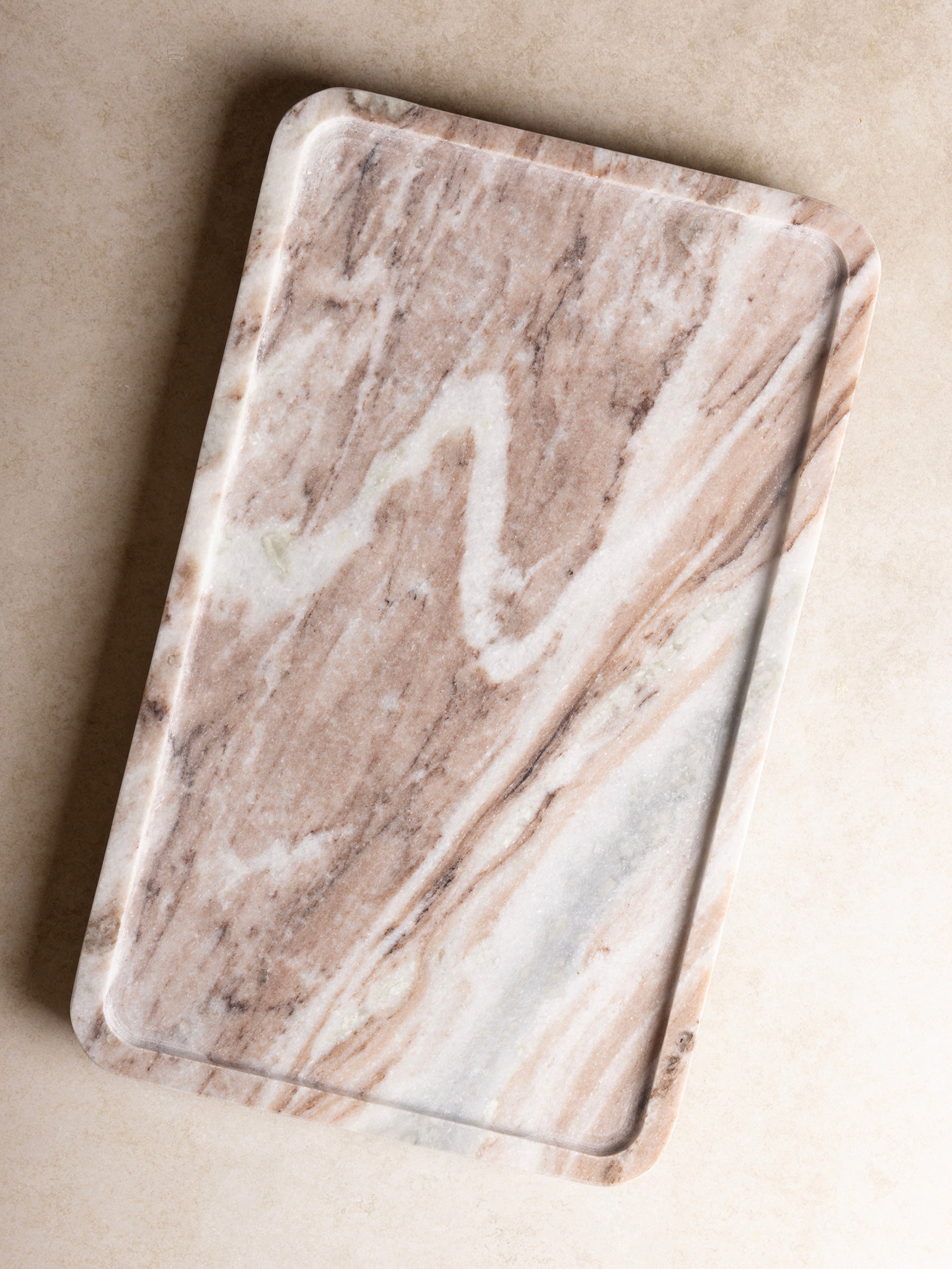 GAURI KOHLI Clover Beige Marble Tray