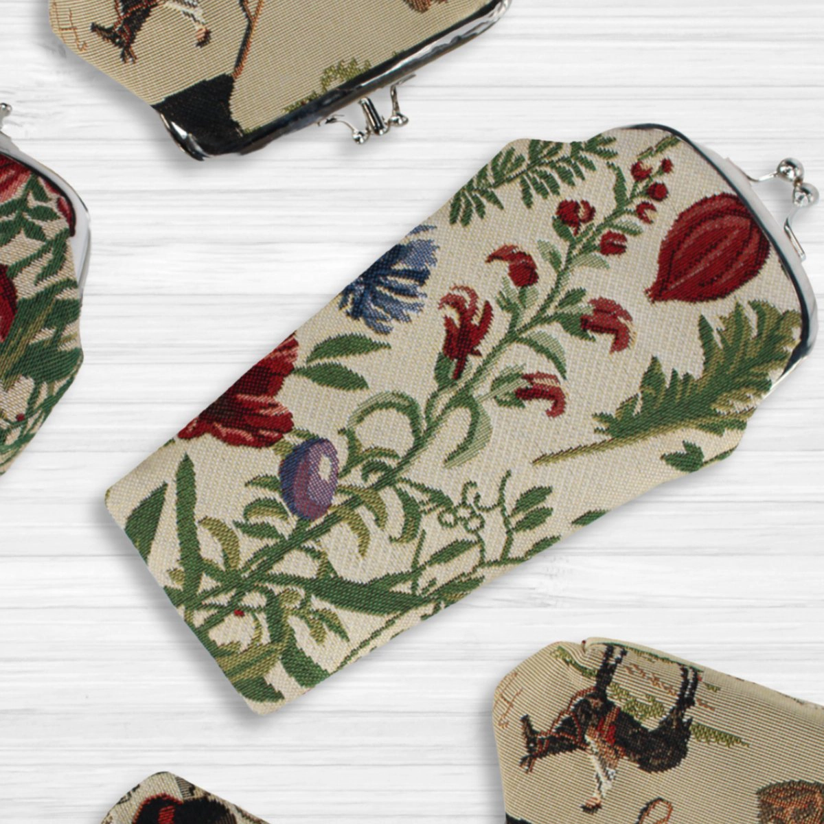CTM Women's Garden Print Tapesty Glasses Case