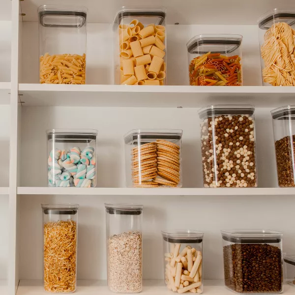 OU Airtight Food Storage Container 9.7 Cup BPA Free Clear Plastic Container w/ Leak Proof Lid Stackable Pantry Organizer