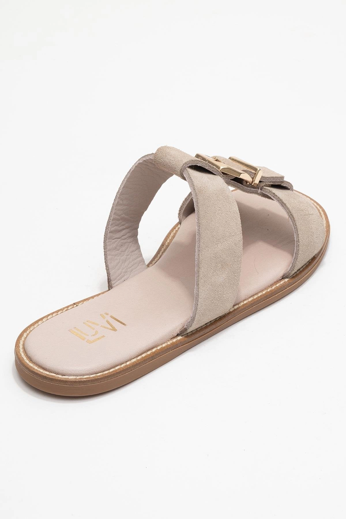 Forever & Always Womens Sveta Leather Buckled Sandals