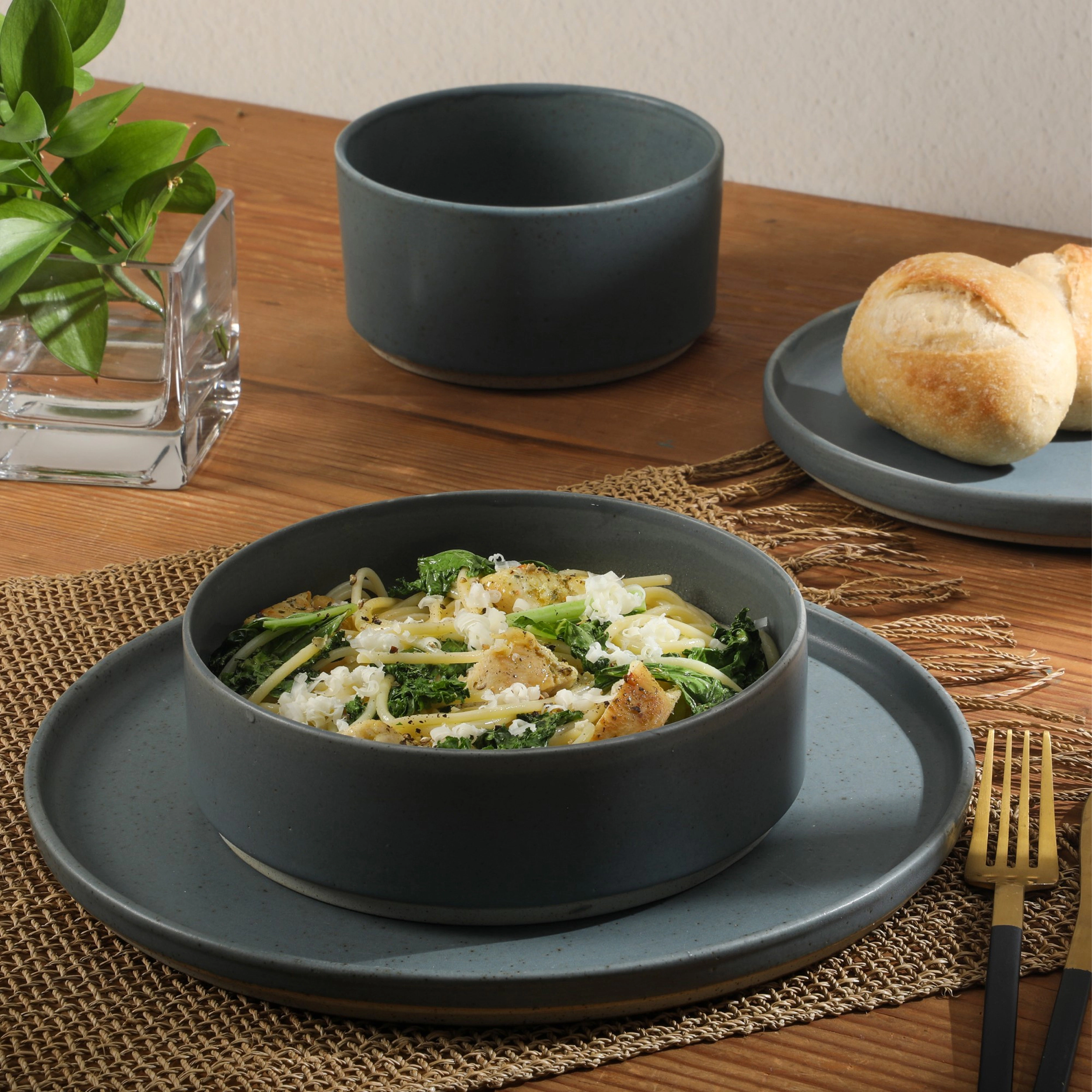 Gibson Elite Tatum 16 Piece Round Ceramic Dinnerware Set in Matte Blue