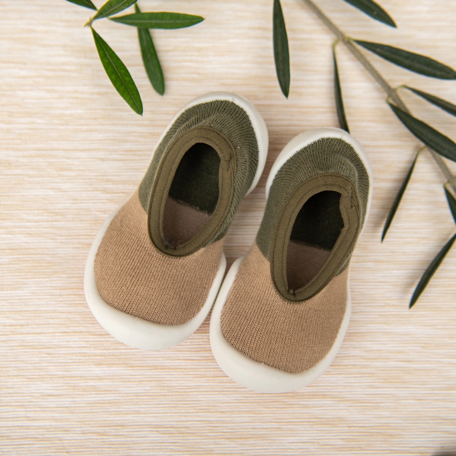 Toddler Breathable Washable Non-Slip Sock Shoes Flat-Color Block Olive