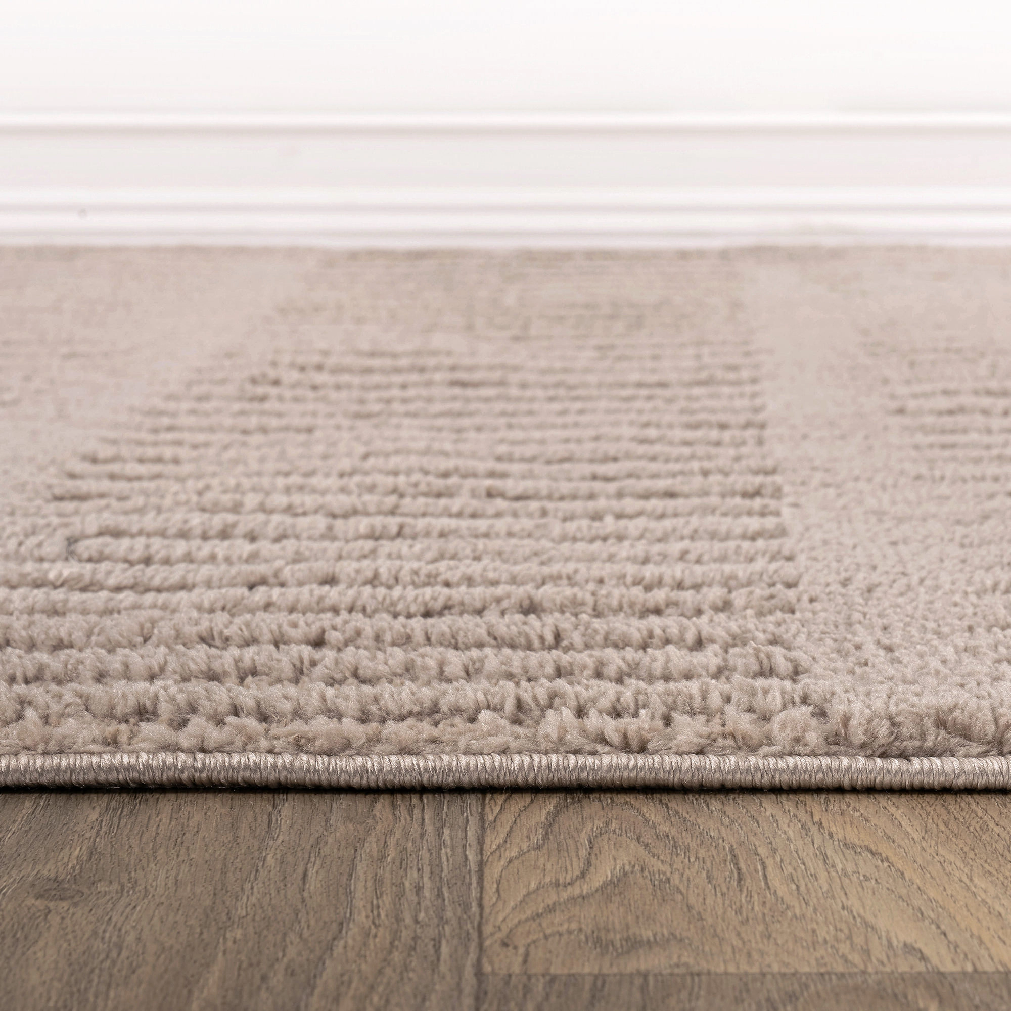 World Rug Gallery Vertical Dash Soft Shag High-Low Indoor Area