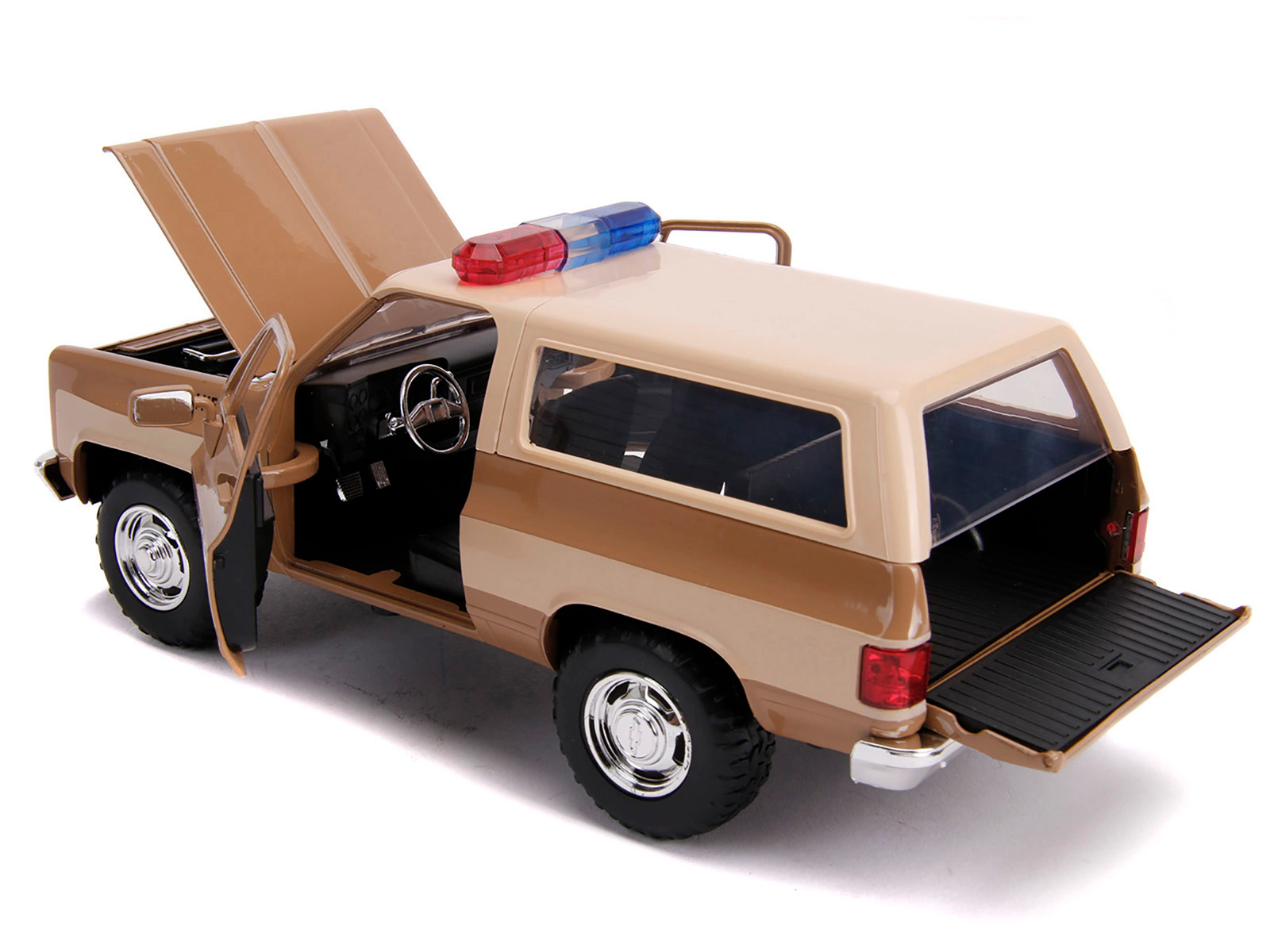Jada Hopper's Chevrolet Blazer with Police Badge "Hawkins Police Dept." "Stranger Things" (2016) TV Series