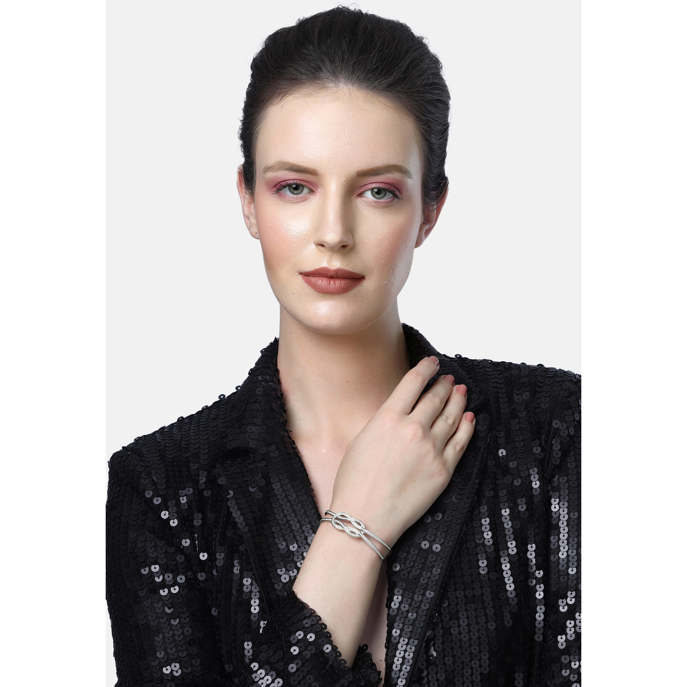 AGP PARIS Womens Diva Delicate Contemporary Bracelet