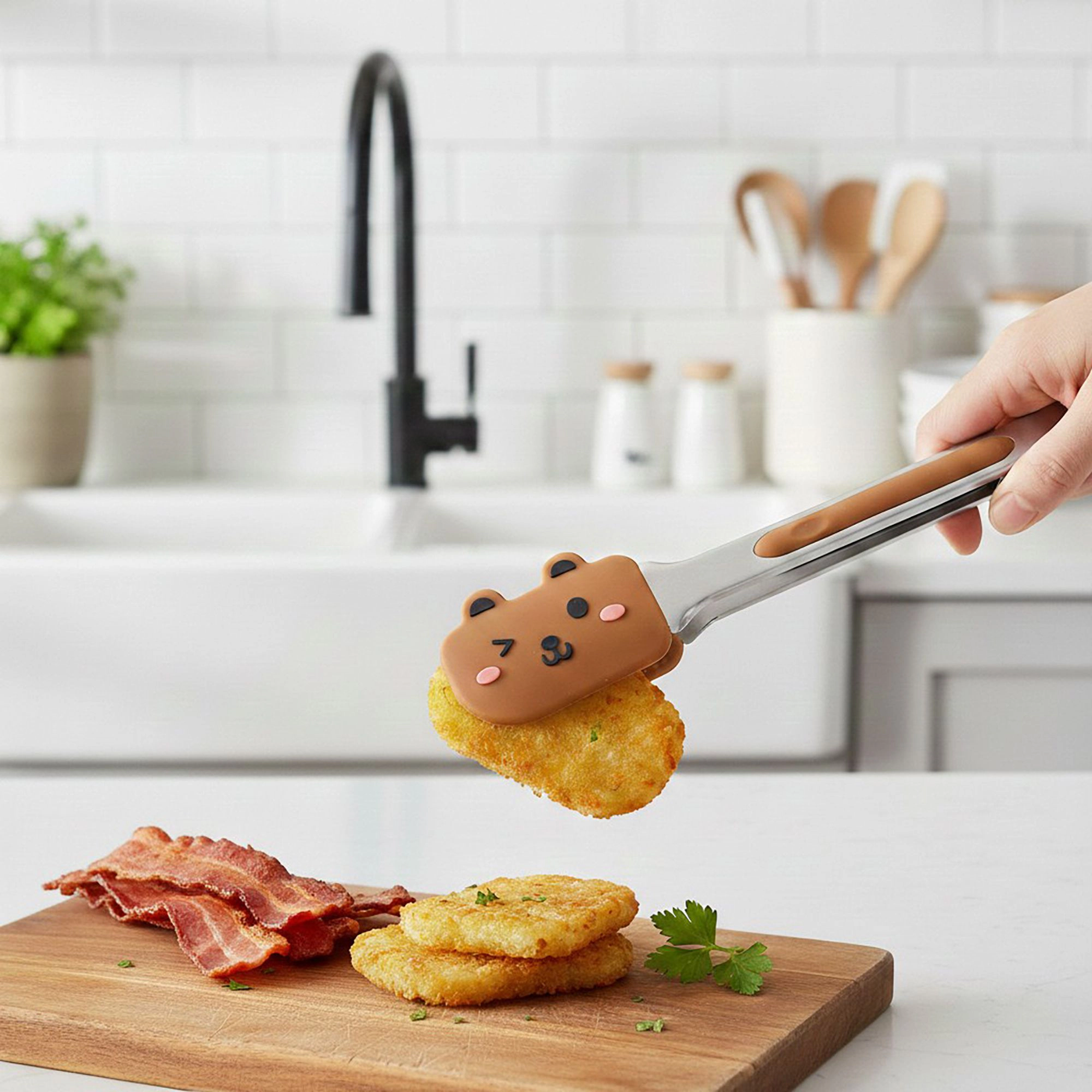 Alilang Women Bear Shaped Kitchen Tongs with Non-Slip Grip and Locking Ring