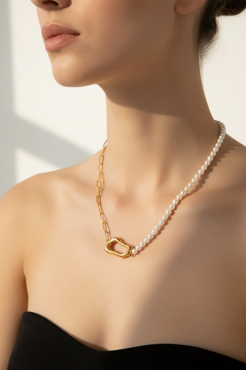 DressAtR Women's Gold Plated Pearl Pendant Necklace