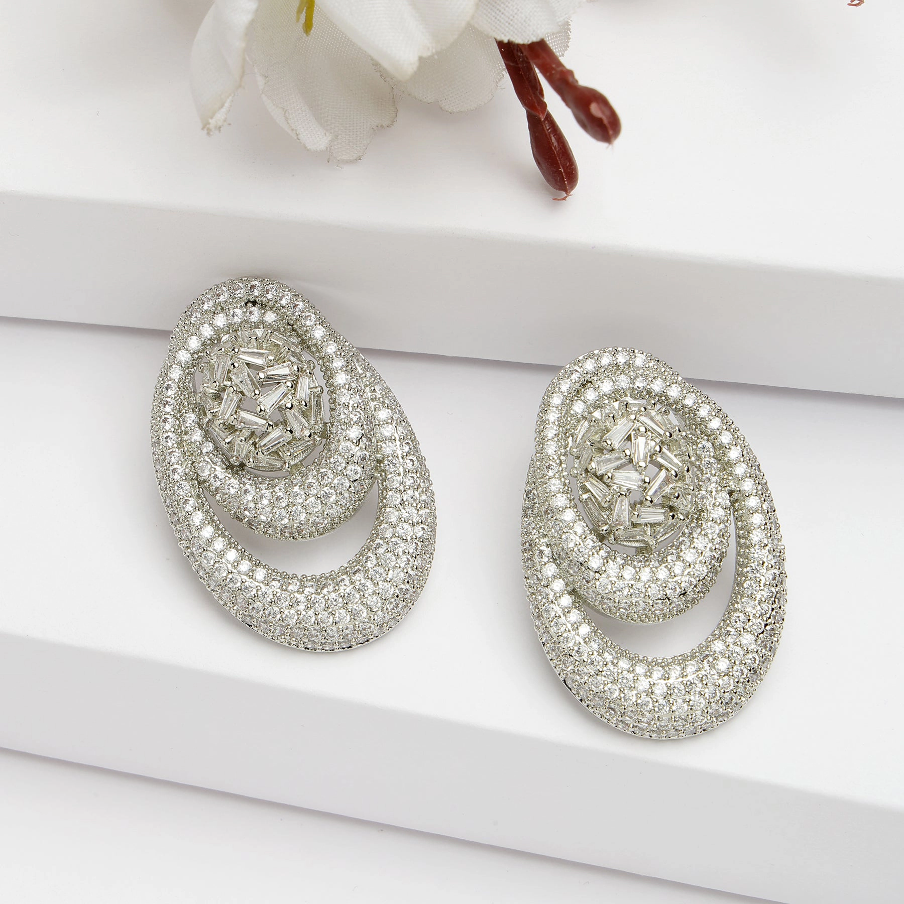 AGP PARIS Womens Diva Gorgeous Cubic Zirconia Stud Earrings