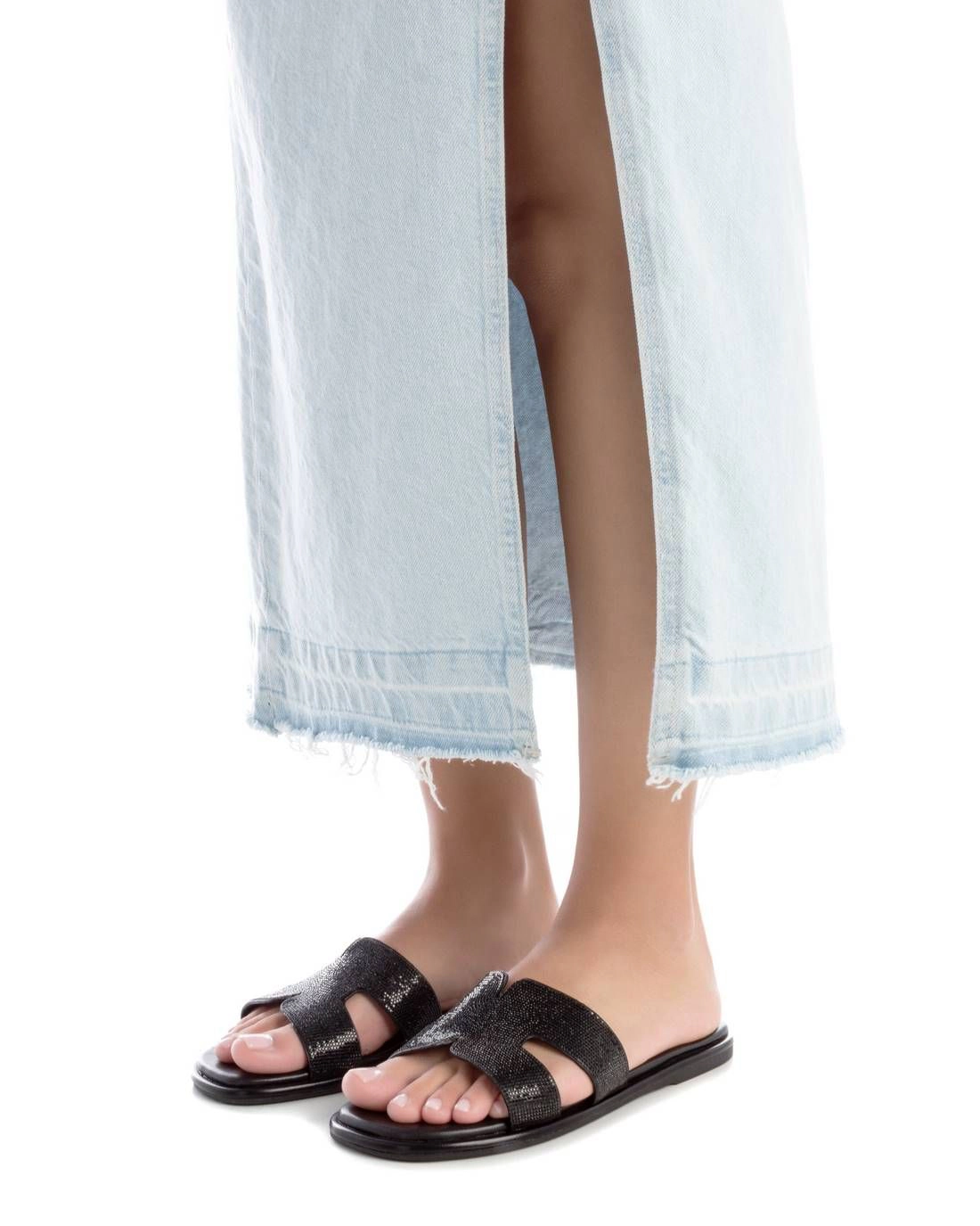 XTI Women's Flat Slip-On Sandals