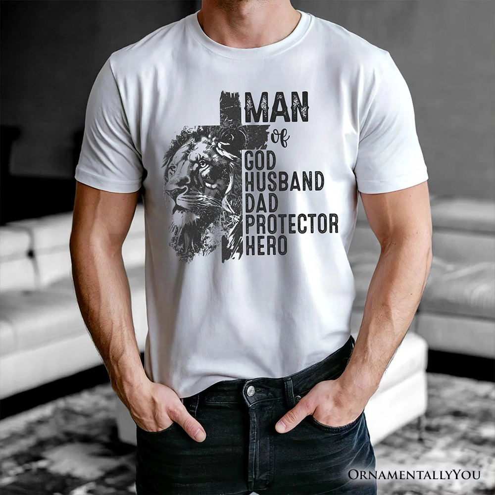 OrnamentallyYou Mens Man Of God Lion Cross T-Shirt