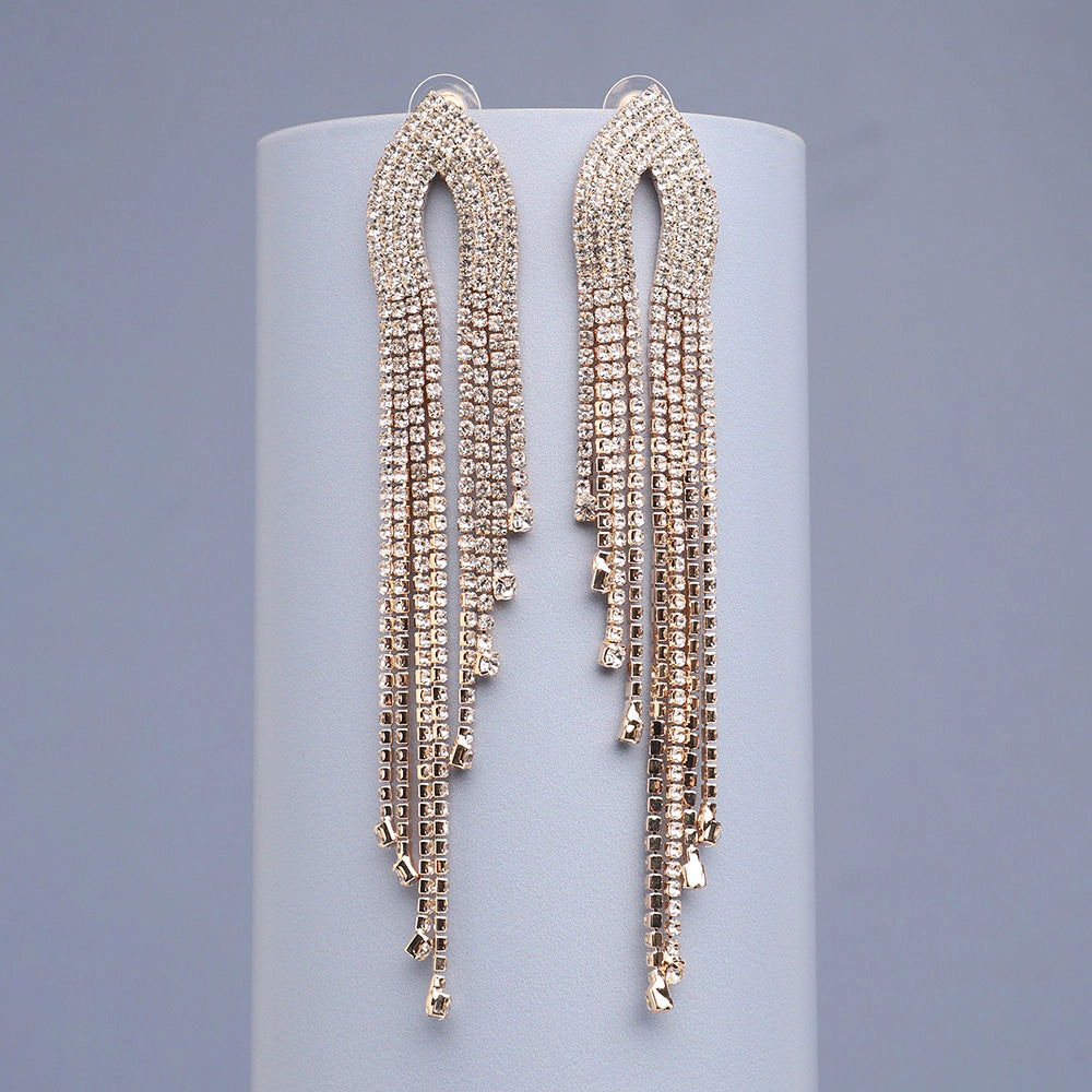 SOHI Women's Silver-Toned Bling Cluster Drop Earrings