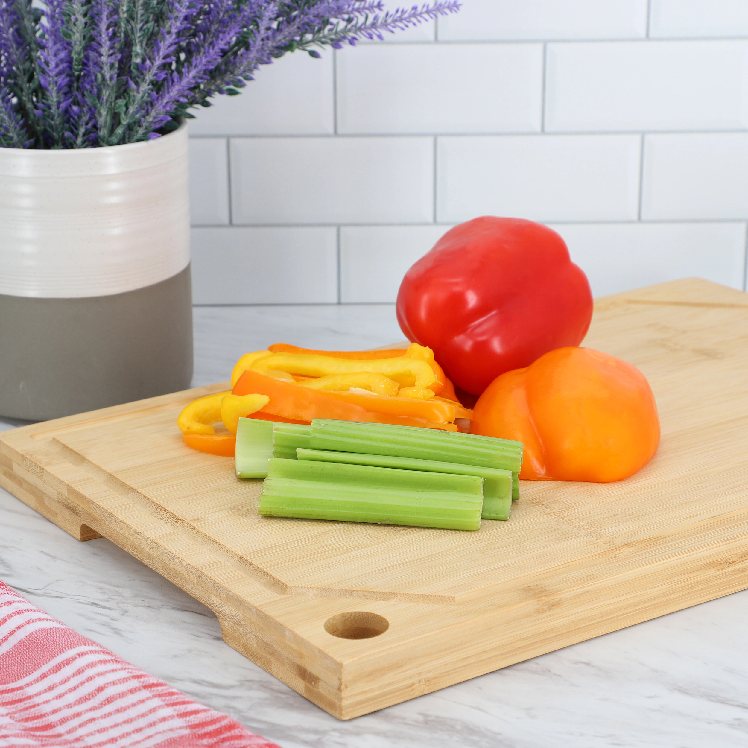 MegaChef 17.5 x 12 Inch Bamboo Wood Cutting Board