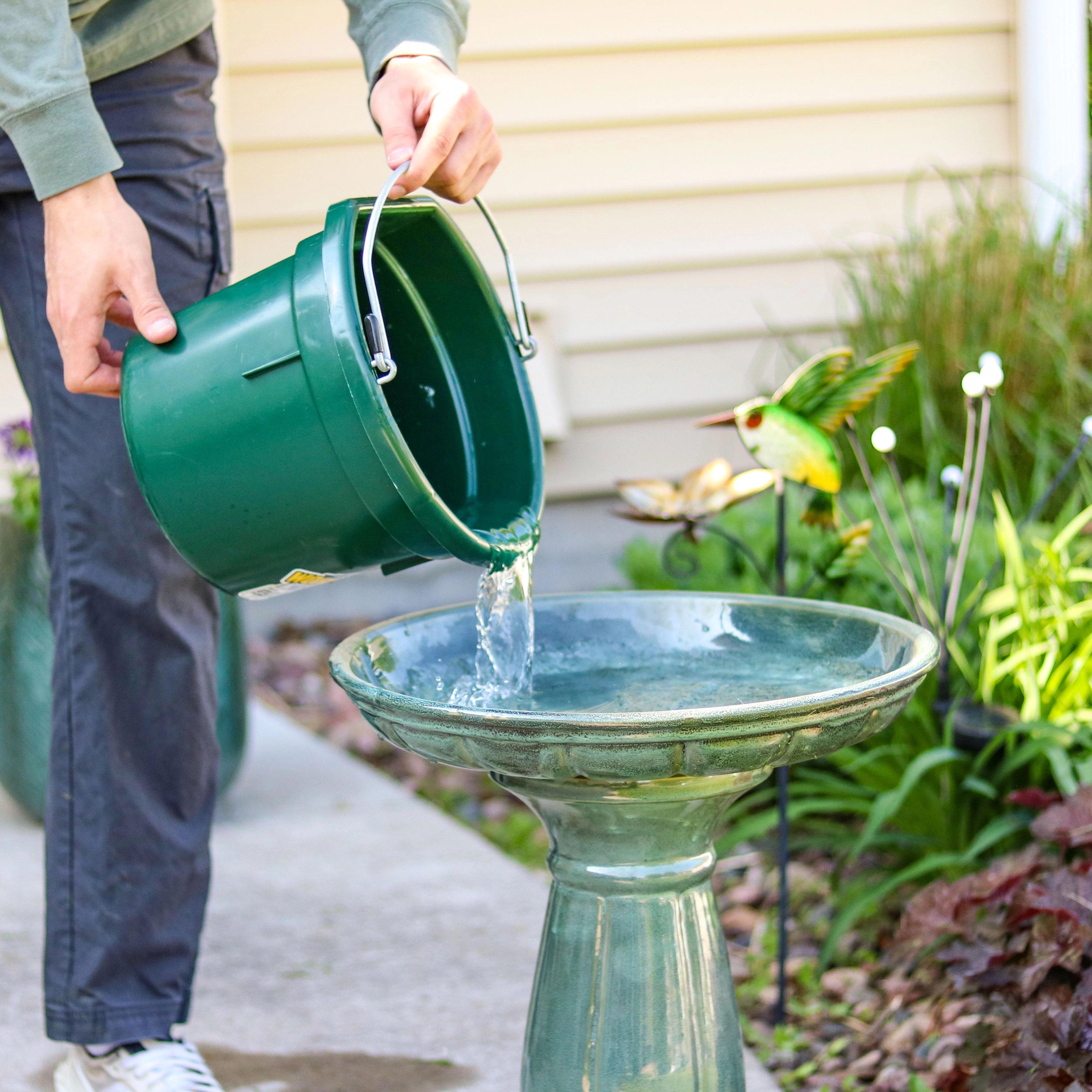 Sunnydaze Ceramic Bird Bath for Outdoors, 18” H, Green Mist