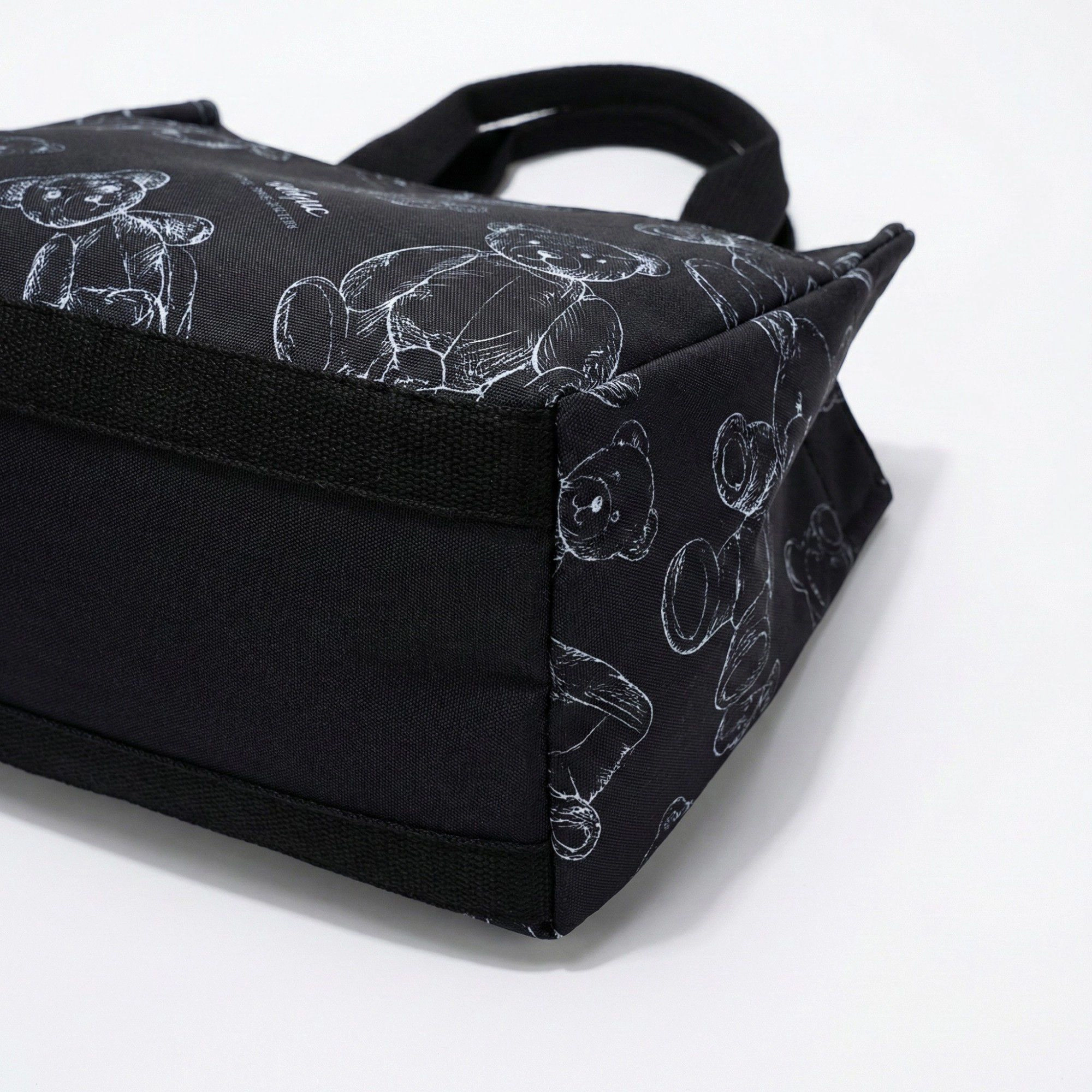 Alilang Women's Insulated Lunch Tote Bag with Teddy Bear Print Adjustable Shoulder Strap and Top Handles 8.6x10.3x6.7in