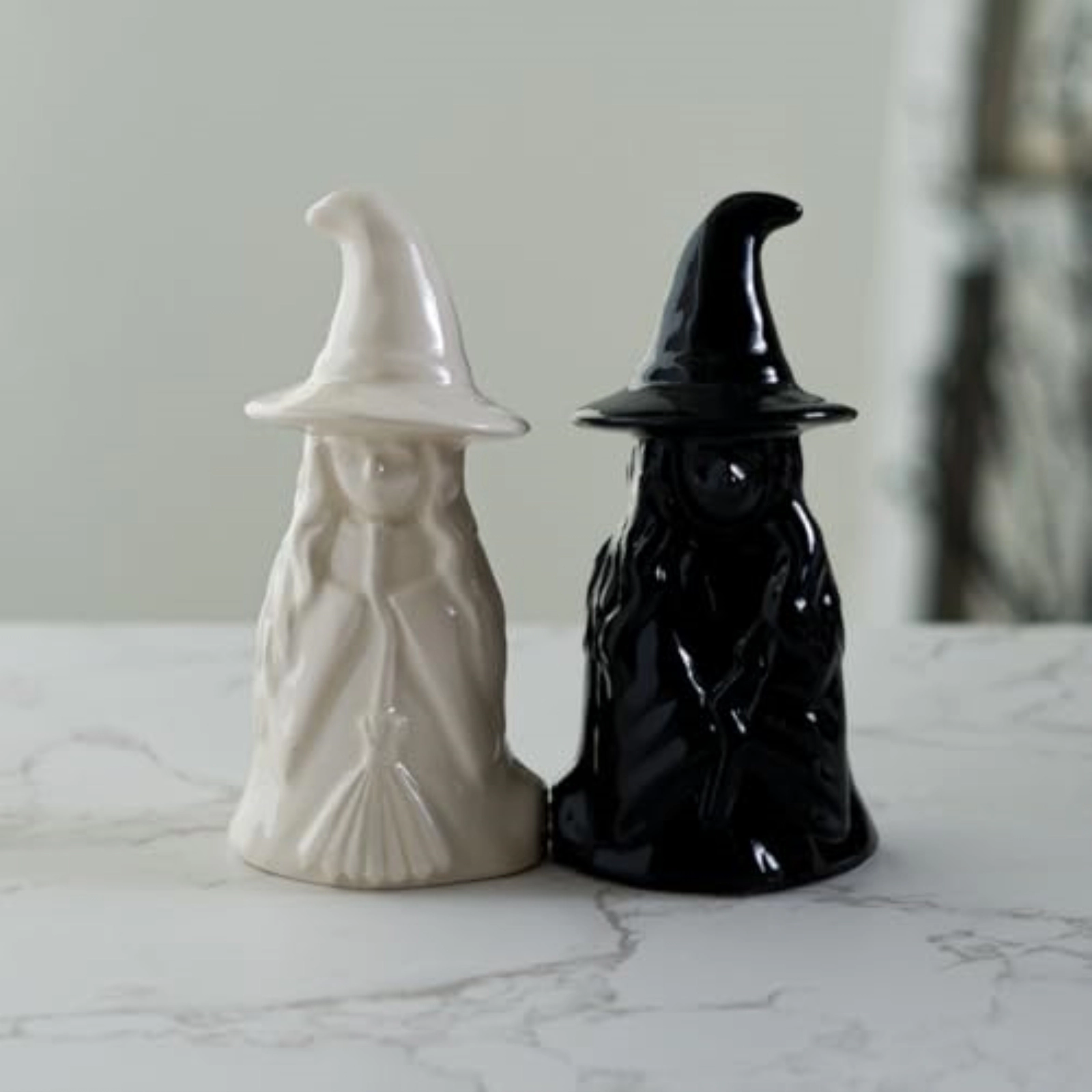 Pacific Giftware Mystical White and Black Ceramic Magnetic Witch Salt and Pepper Shaker Set