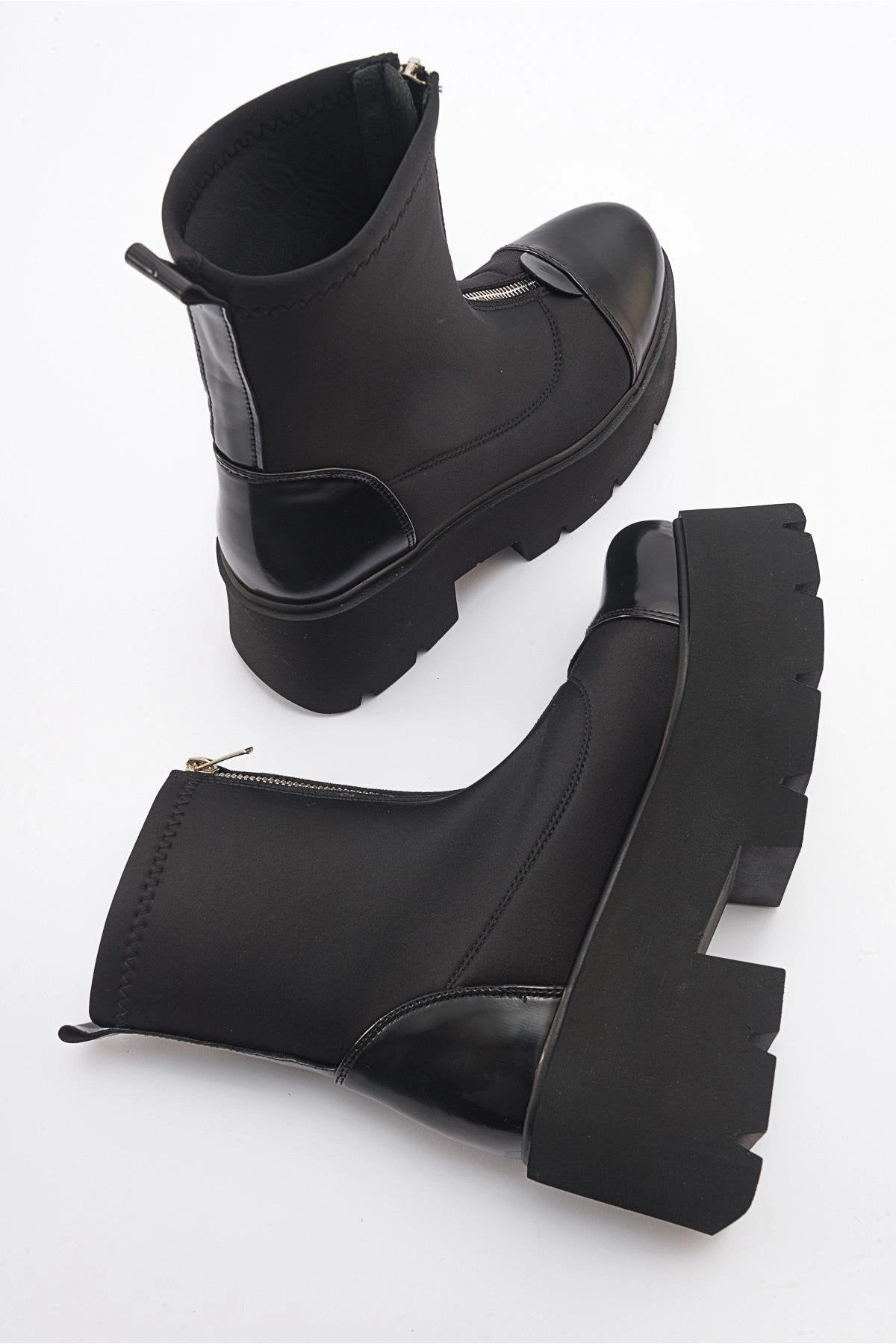 Prologue Shoes Womens Bray Patent Chunky Boot