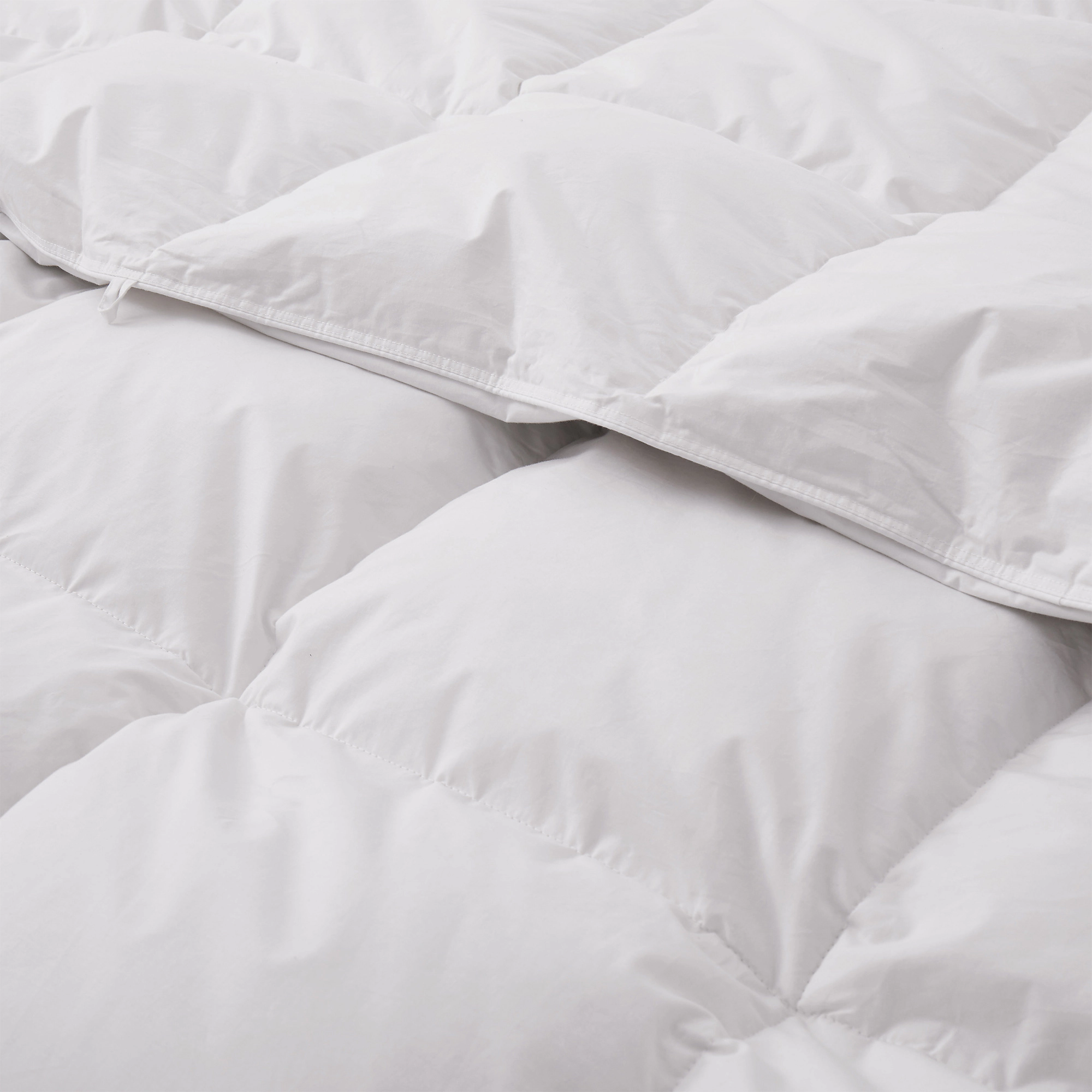 Unikome Luxury Feather Down Fiber Comforter Insert, Soft Fluffy Bedding for Hotel Sleep Experience
