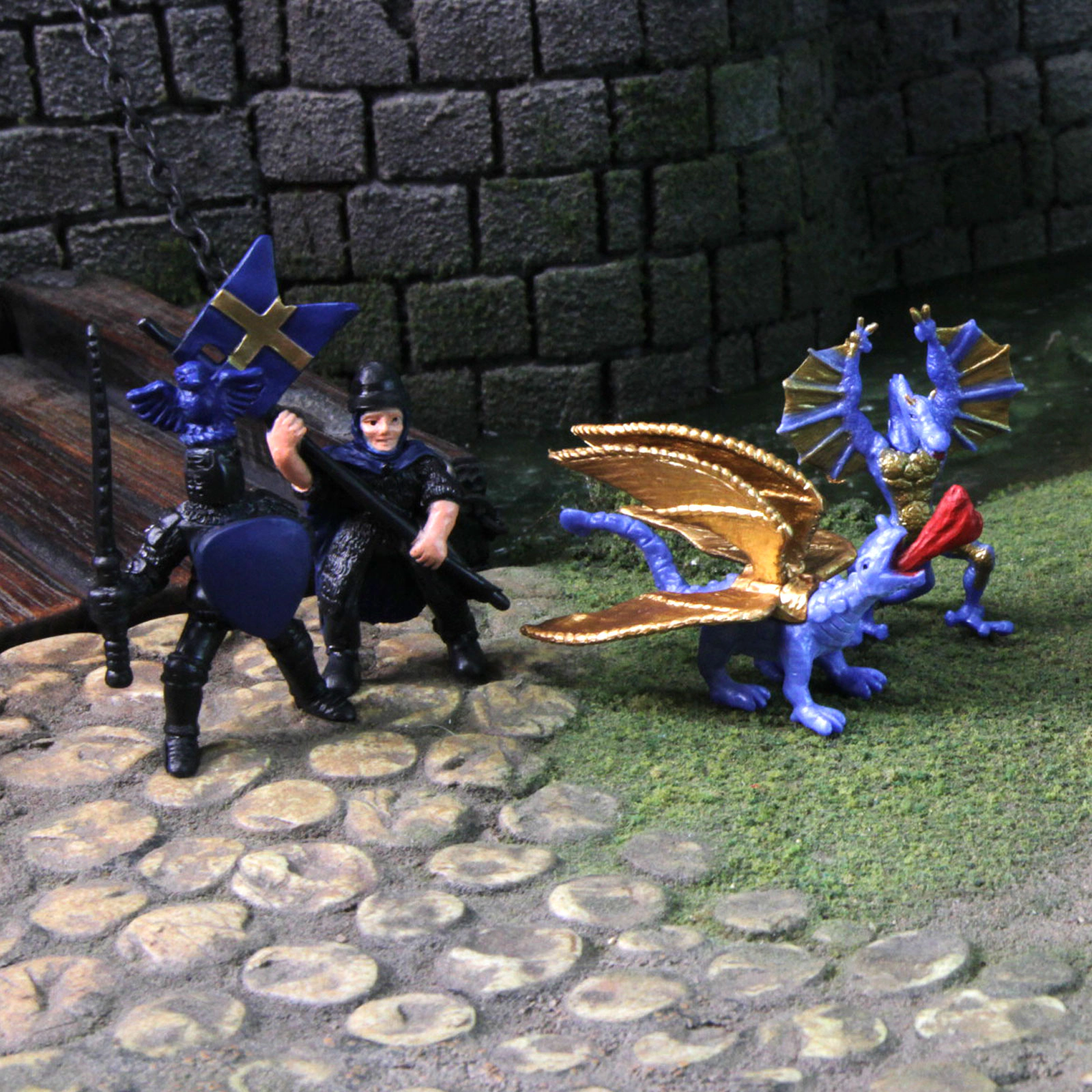 Safari Ltd. - Knights & Dragons 2 TOOB - contains 9 Mini Figurines