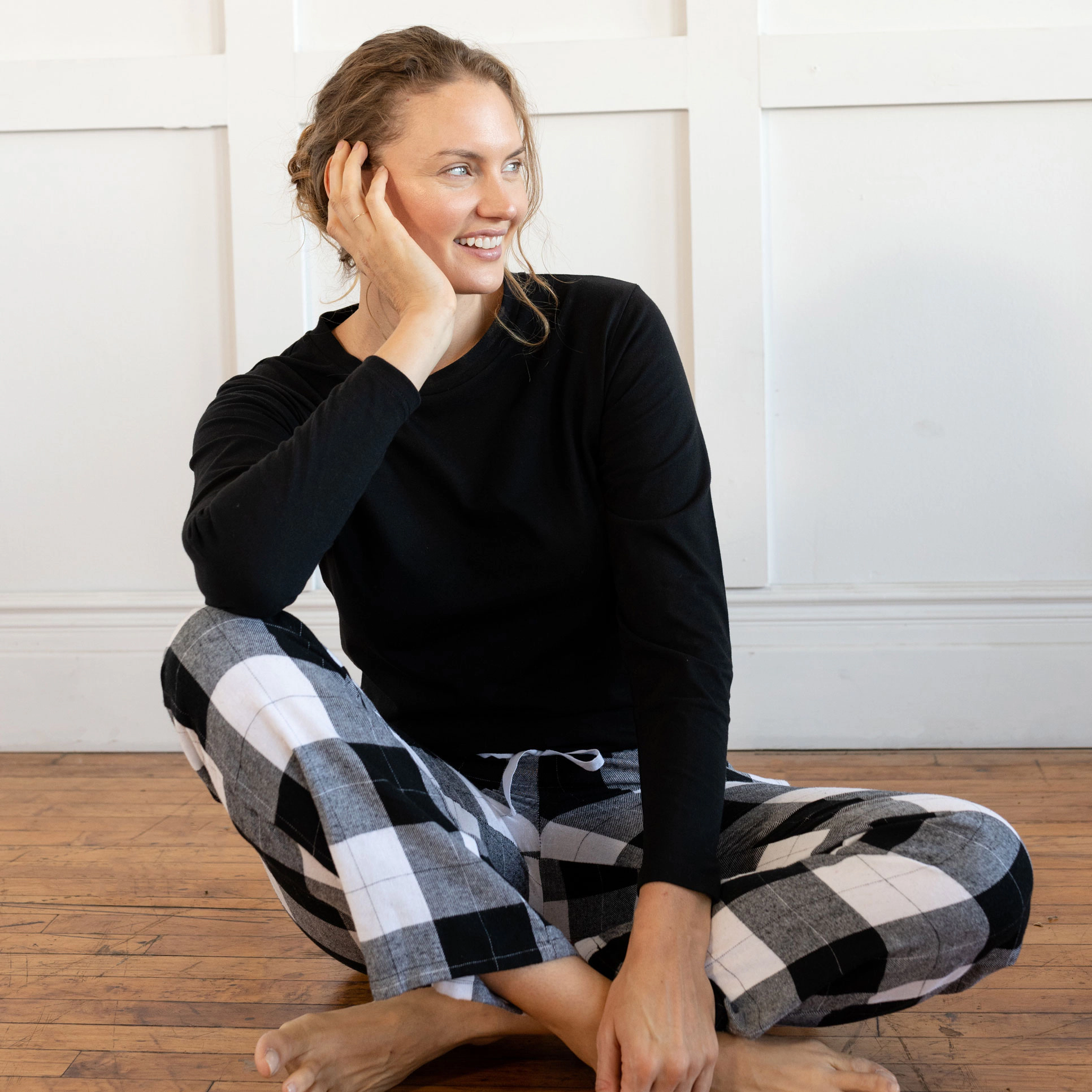 Leveret Women's 2-pc Plaid Cotton Top & Flannel Pants Pajama Set