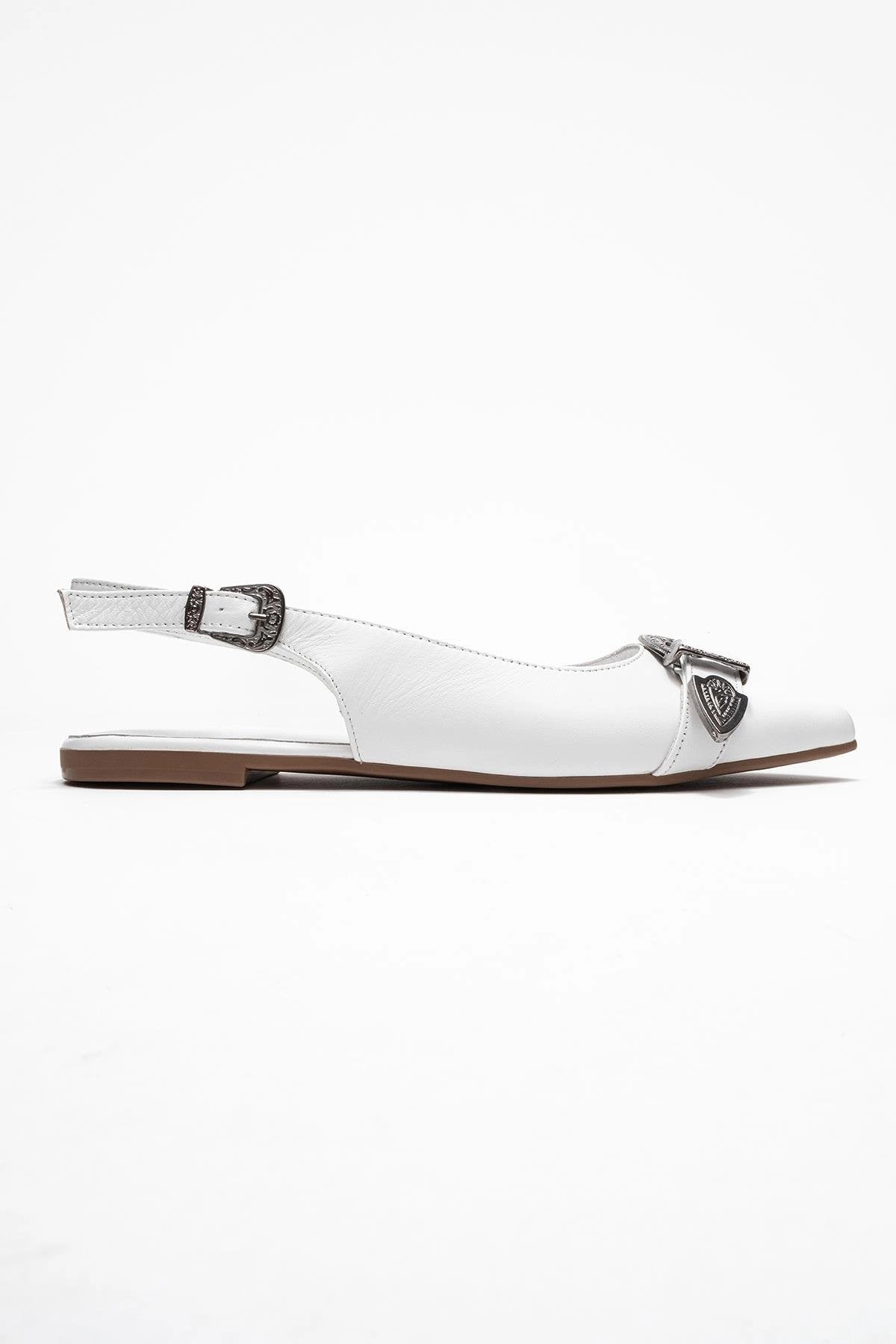 Forever & Always Womens Cordelia Leather Pointed Toe Buckle Sandals
