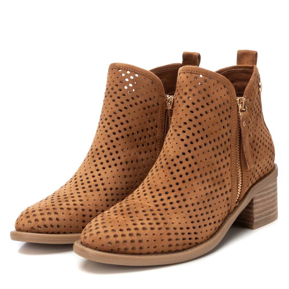XTI Women's Pointed Toe Booties