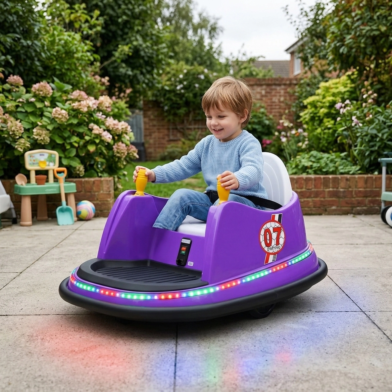 12V Kids Ride on Bumper Car Parent Remote 360-Degree Spin Flashing Lights Safety Belt Toddler Car Ages 2-5 44-lb Limit