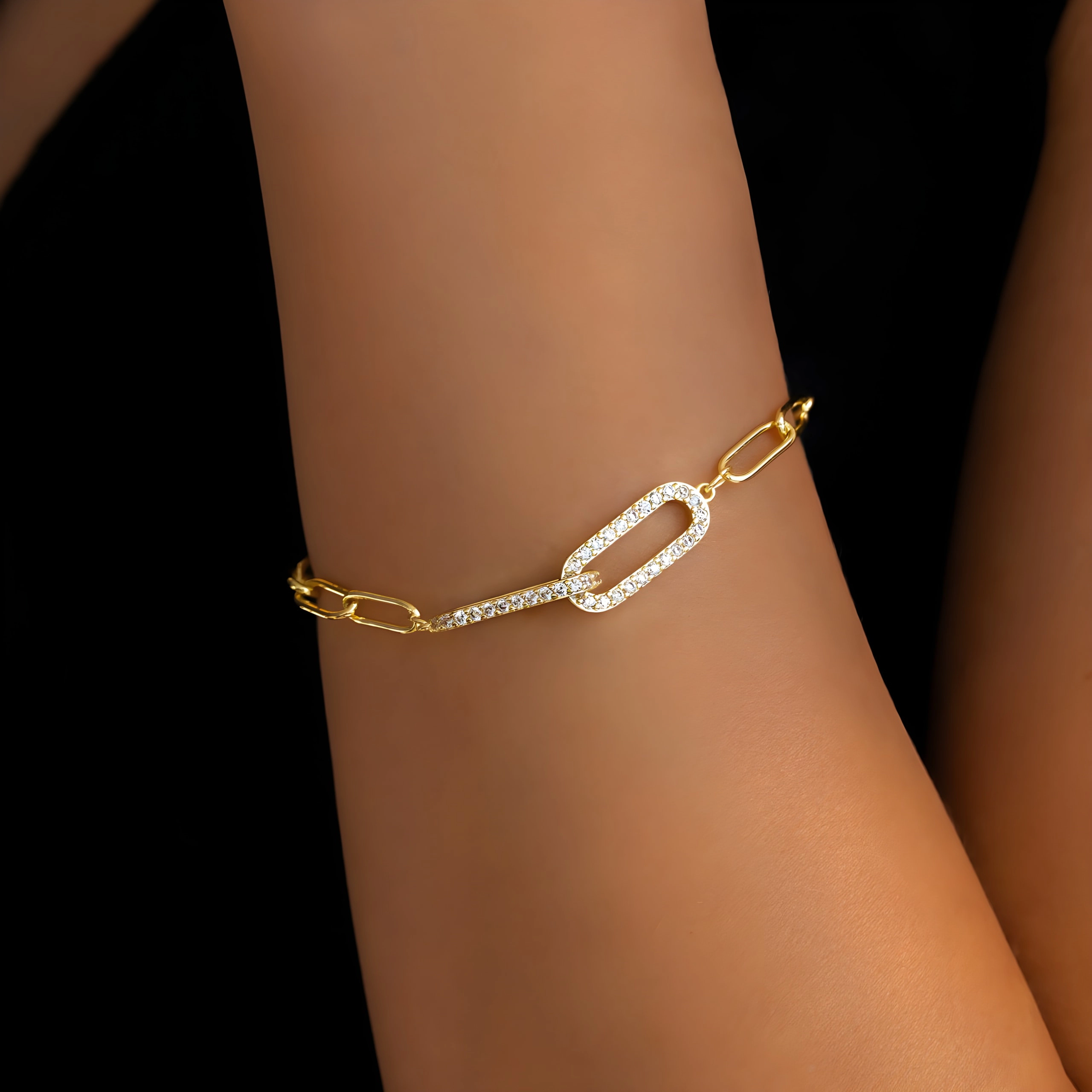Mint & Lily Women's Pave Paperclip Chain Bracelet