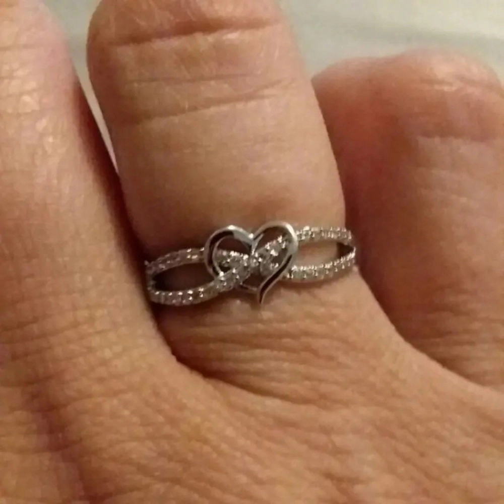 Women's Infinity Heart Twist Ring Pave Cubic Zirconia Promise