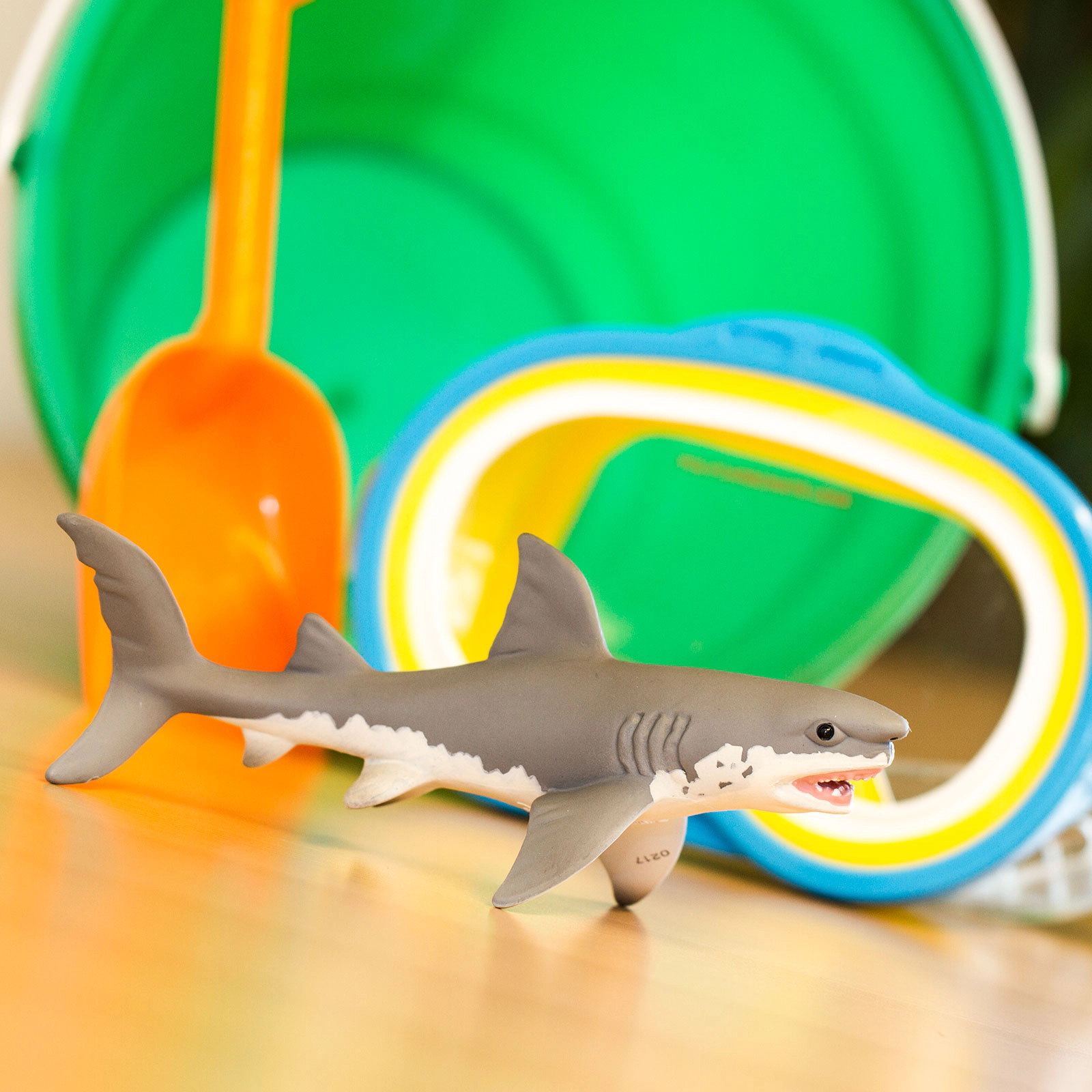 Safari Ltd. - Great White Shark Kids Toy Figure
