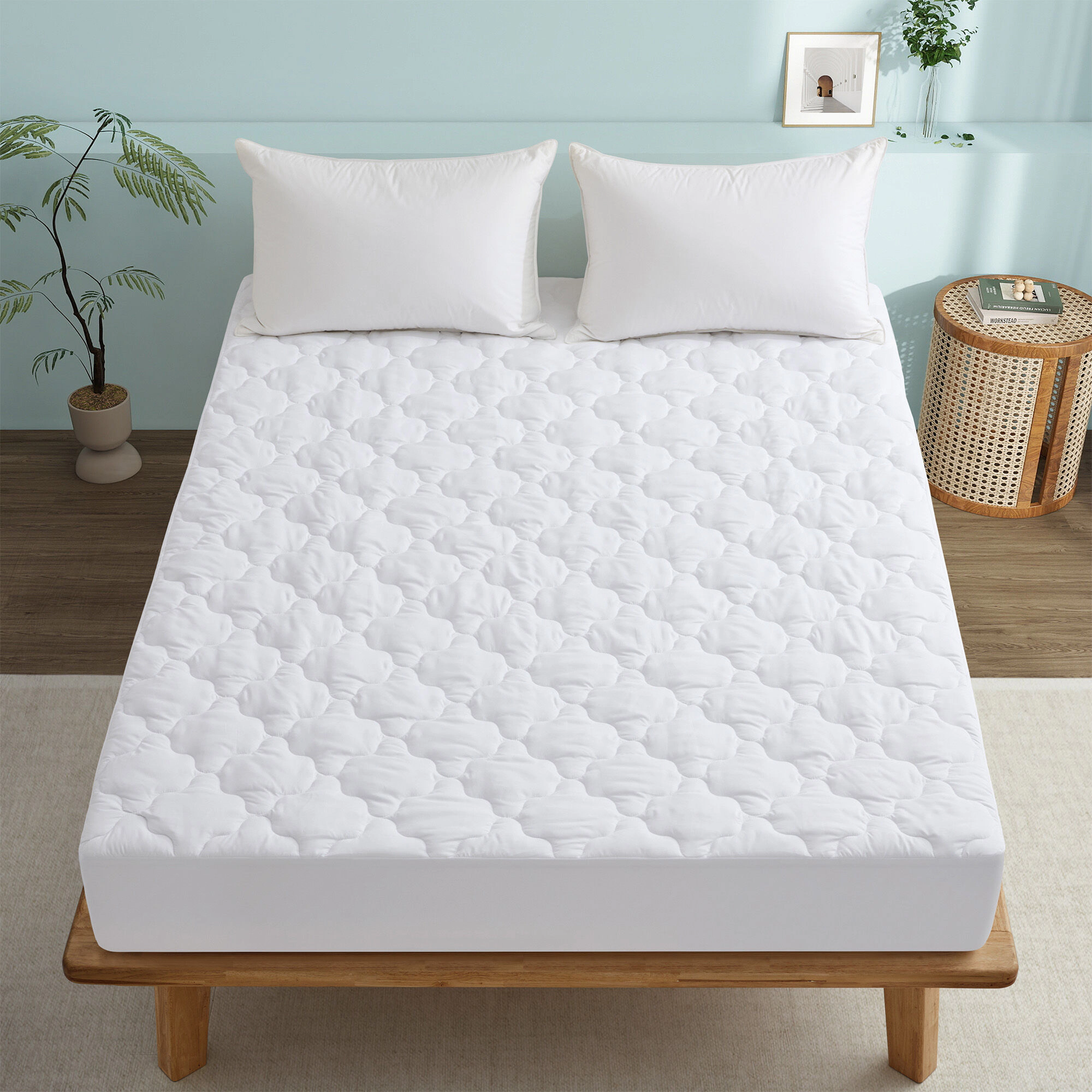 PEACE NEST Lucky Clover Mattress Protector Pad