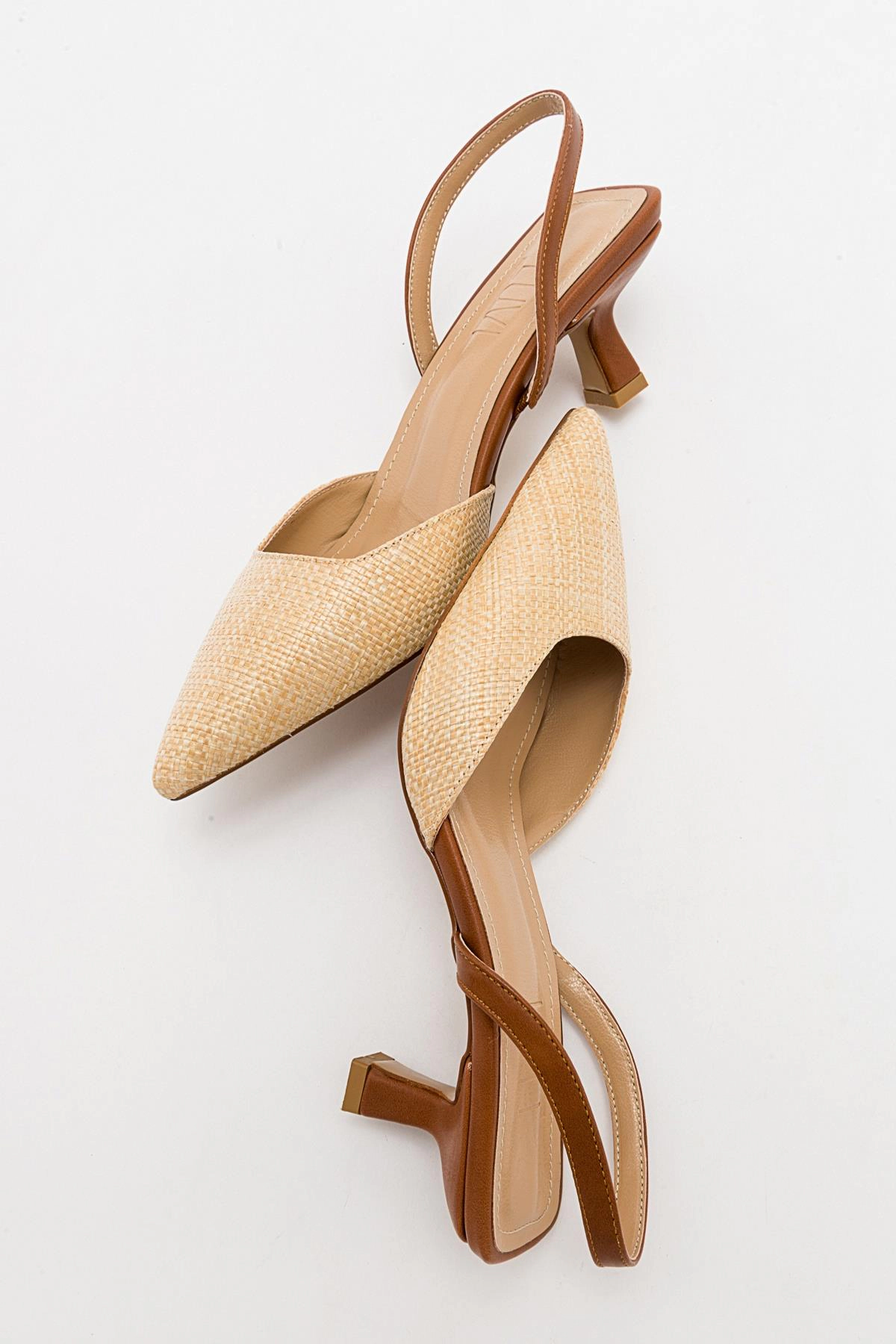 Prologue Shoes Womens Over Pointed Toe Pump