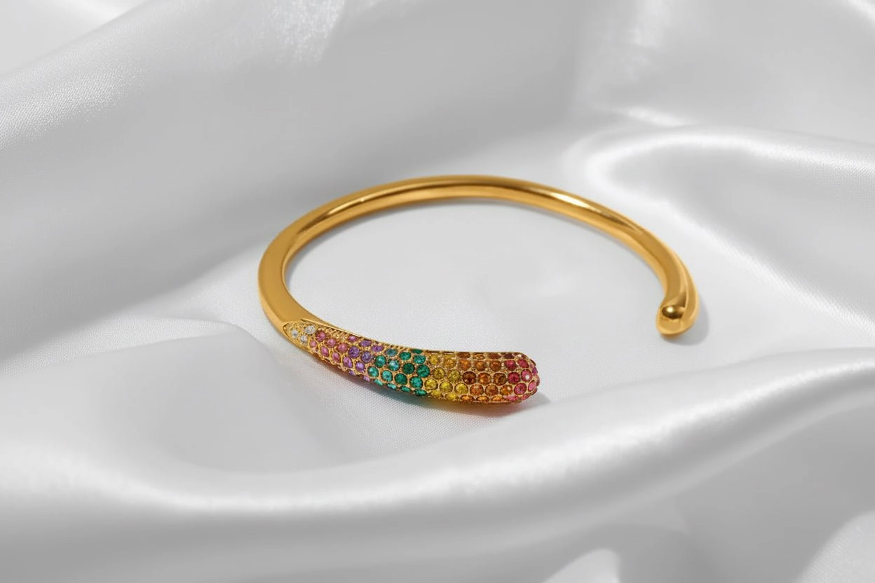 DressAtR Women's Circle Rhinestone 18K Gold Plated Bangle