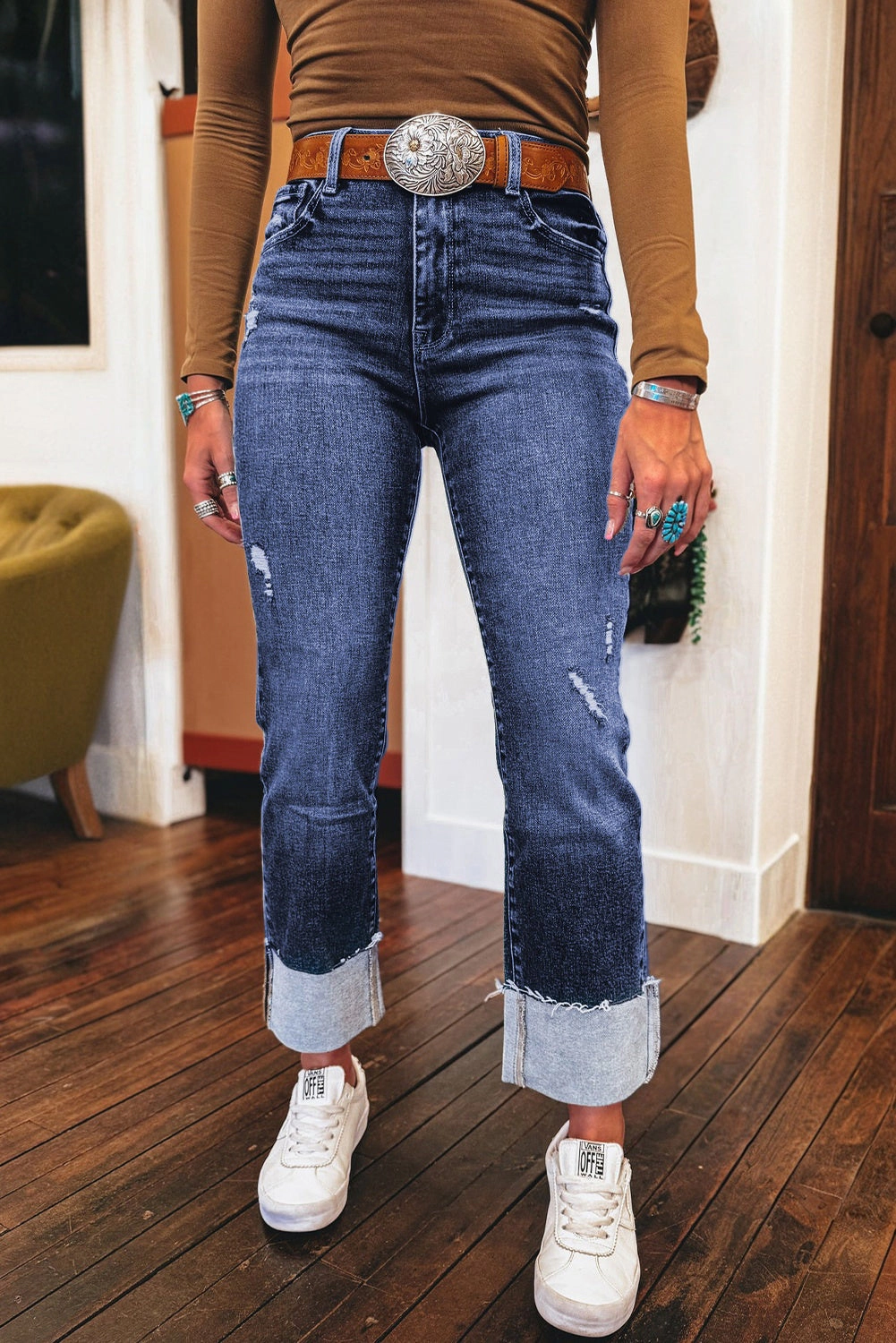 Threaded Pear Women's Jacy Cuffs Distressed Straight High Waist Jeans