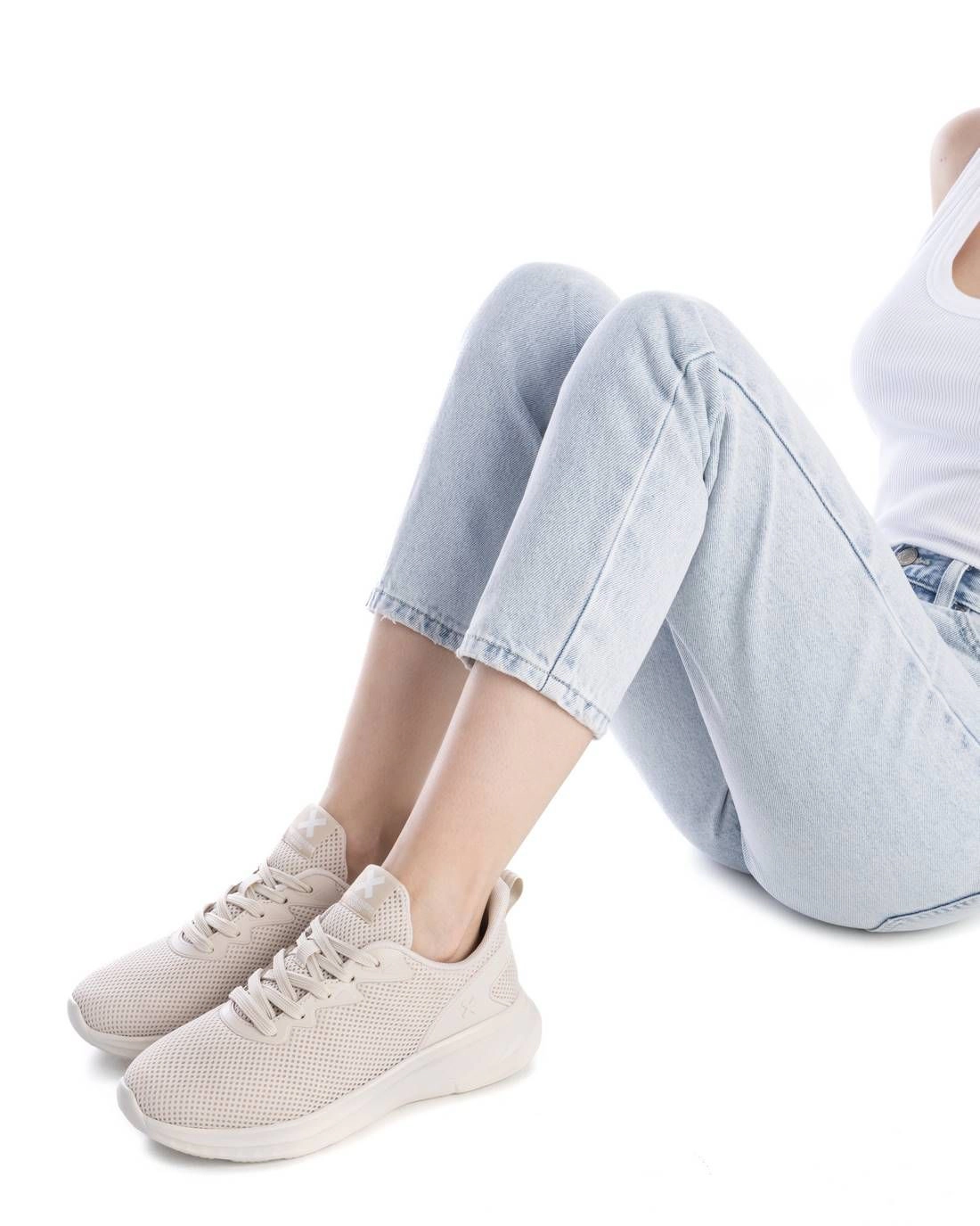 XTI Women's Sneakers Casual Round Toe Flat Heel