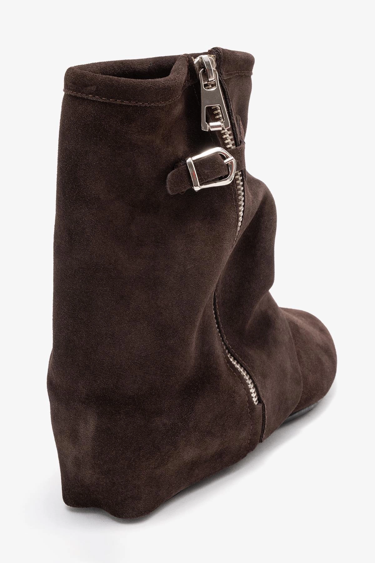 Forever & Always Womens Noar Leather Zip Boots